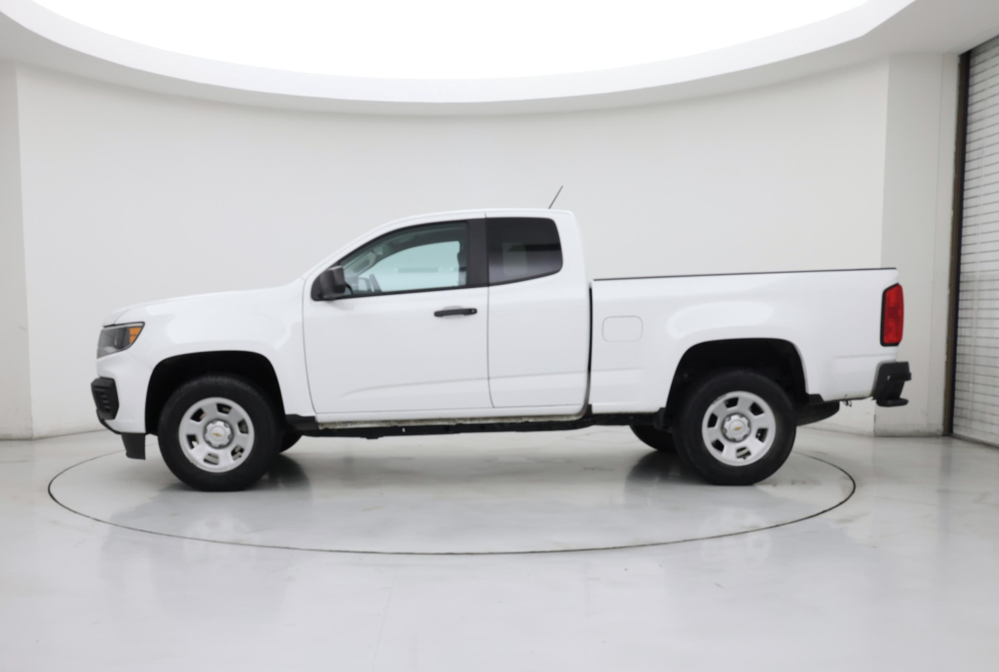 Thumbnail: 2022 Chevrolet Colorado - 3