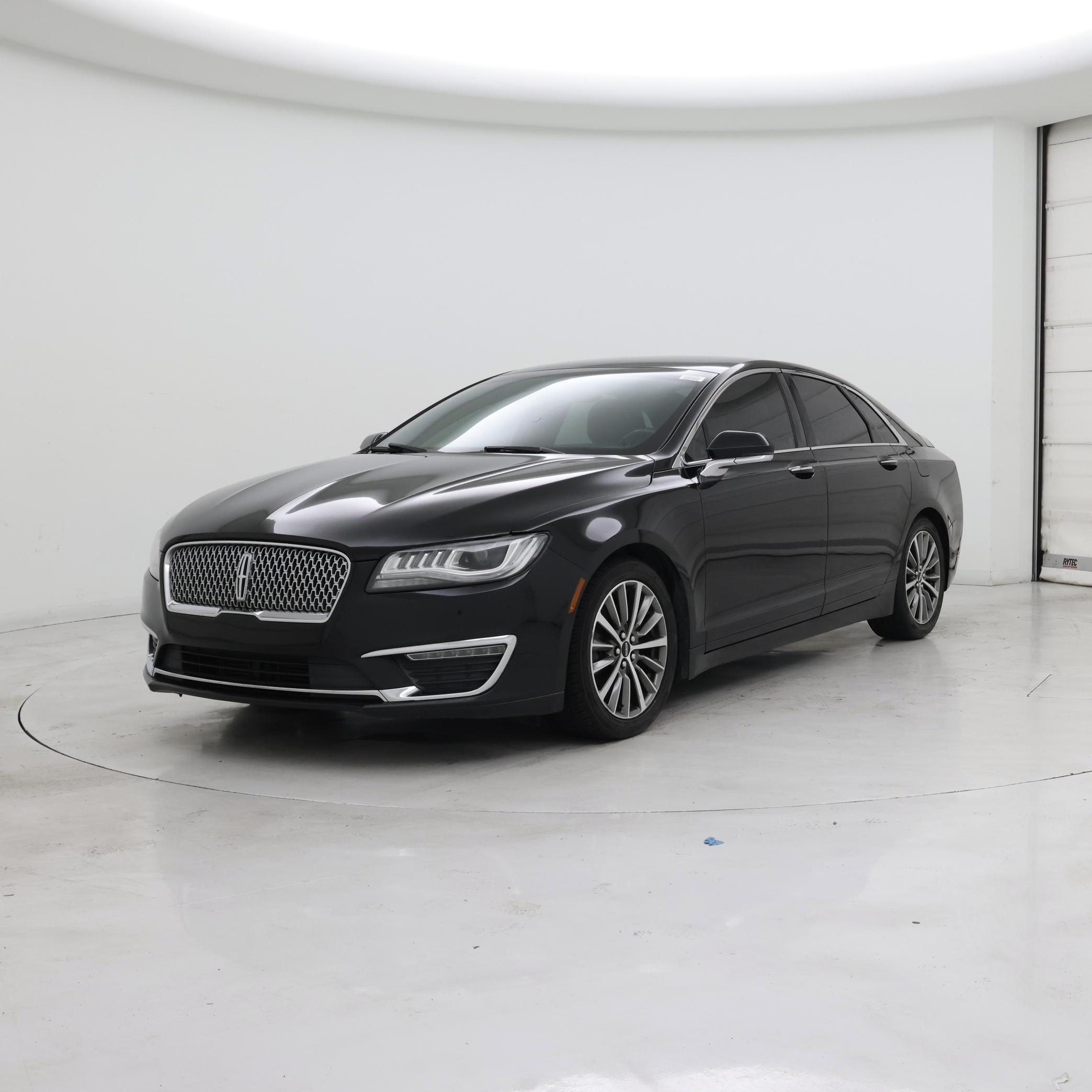 Thumbnail: 2018 Lincoln MKZ - 4