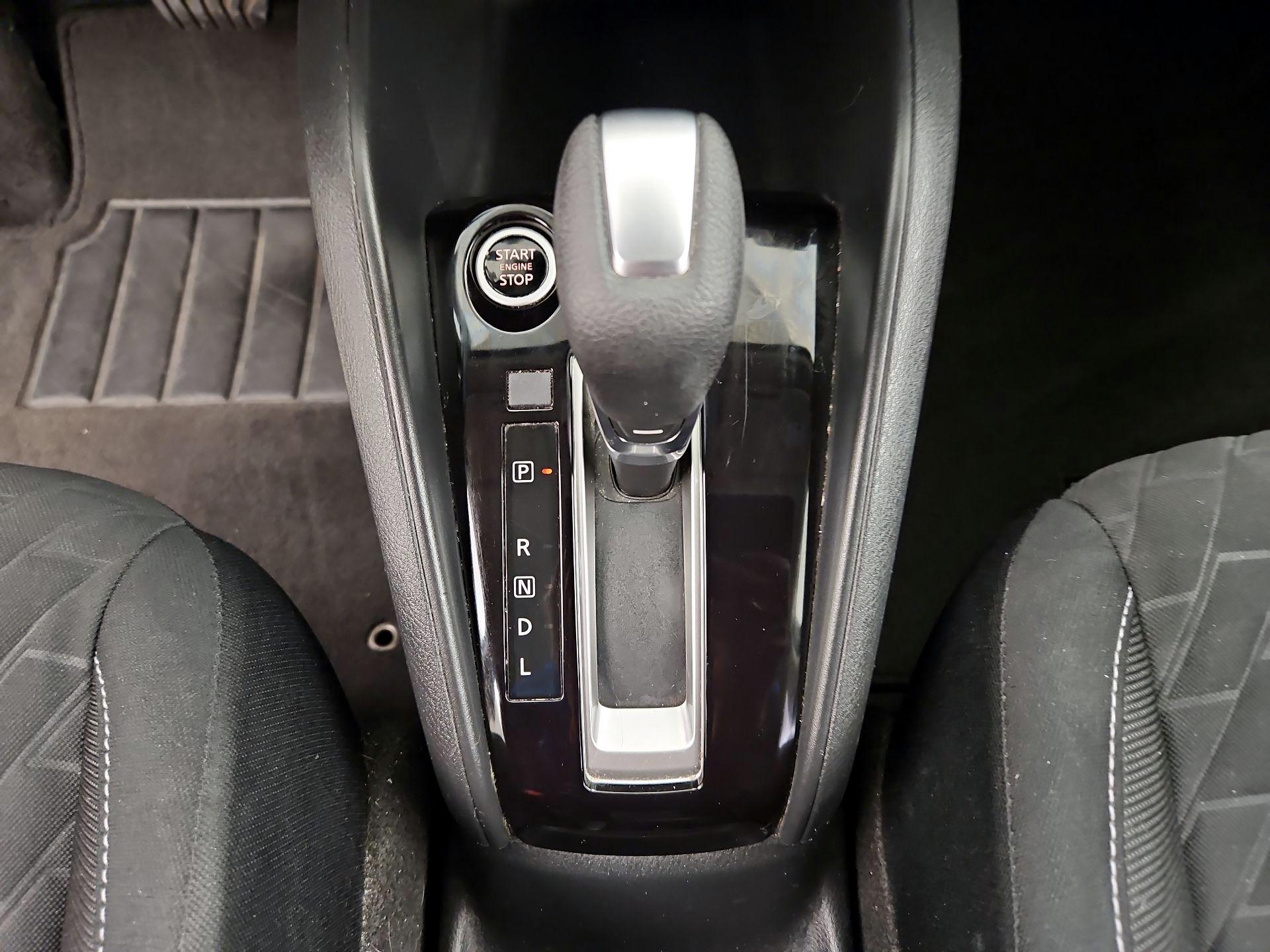 Thumbnail: 2021 Nissan Kicks - 17