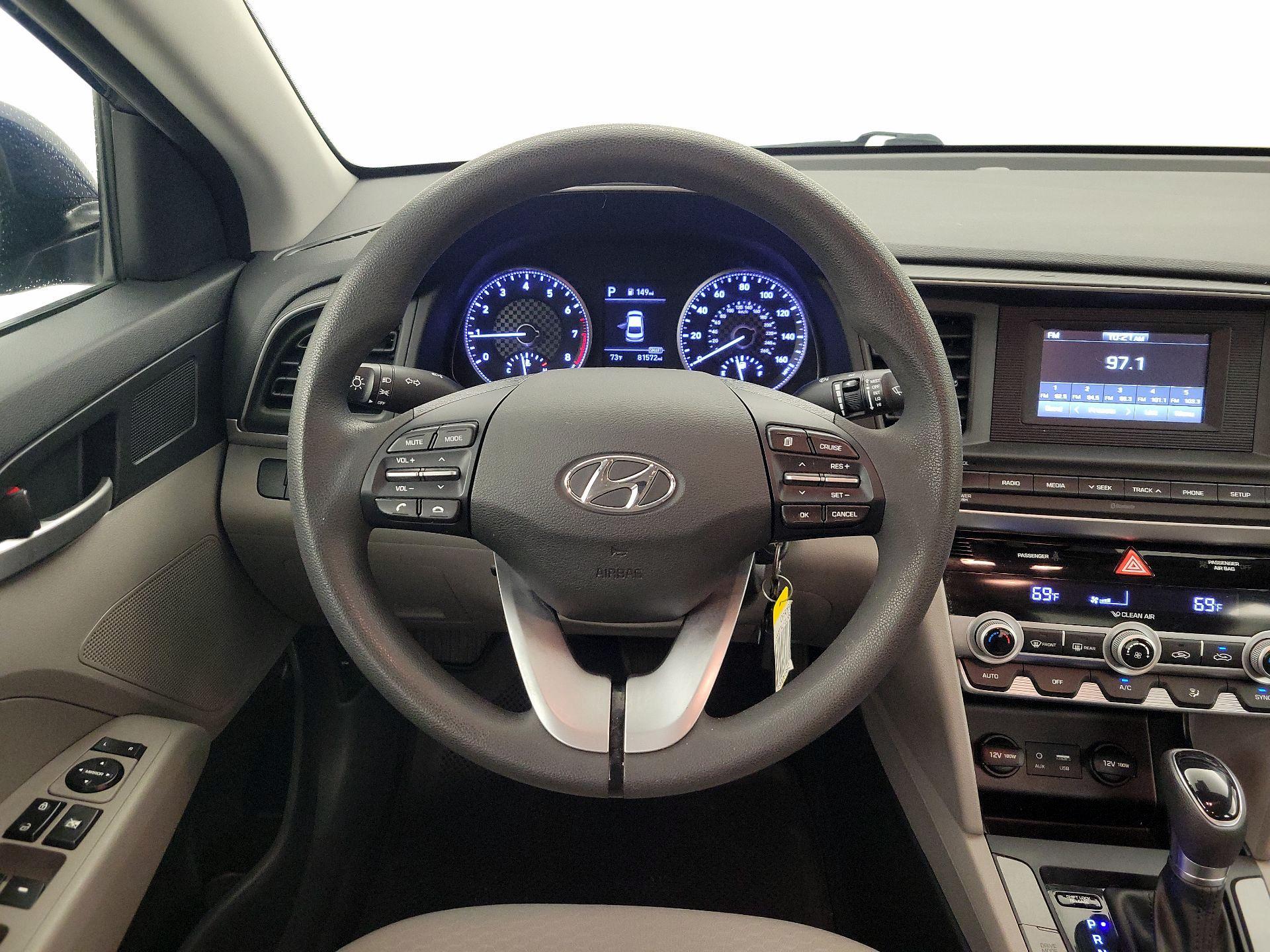 Thumbnail: 2020 Hyundai Elantra - 10