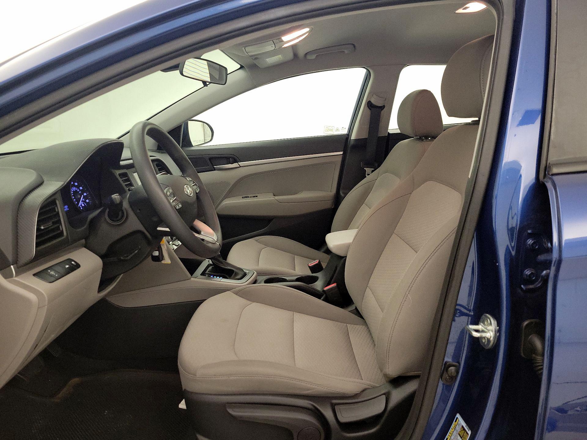 Thumbnail: 2020 Hyundai Elantra - 11