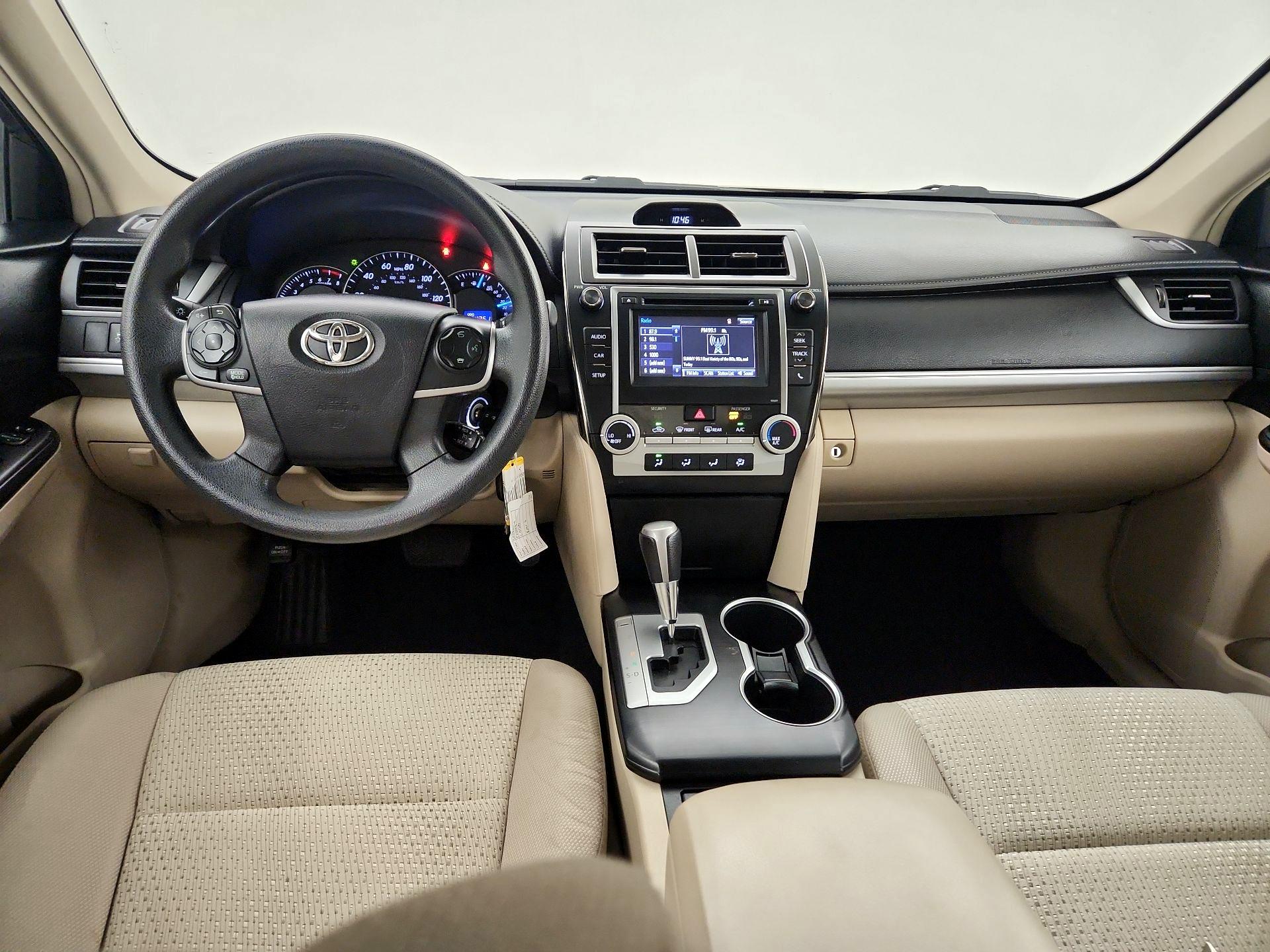 Thumbnail: 2014 Toyota Camry - 9