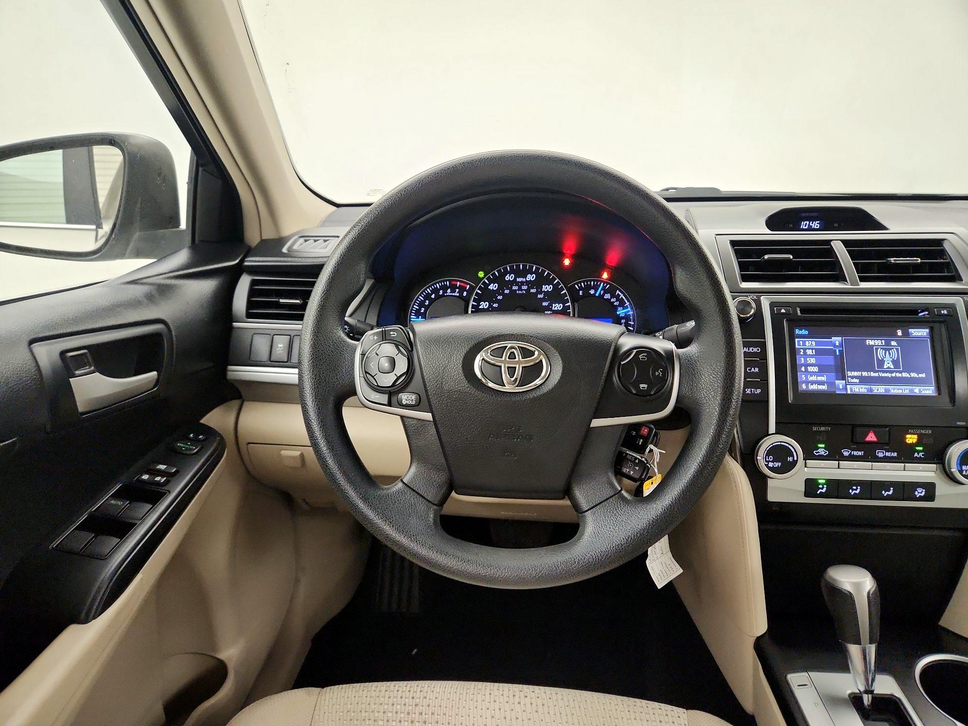 Thumbnail: 2014 Toyota Camry - 10