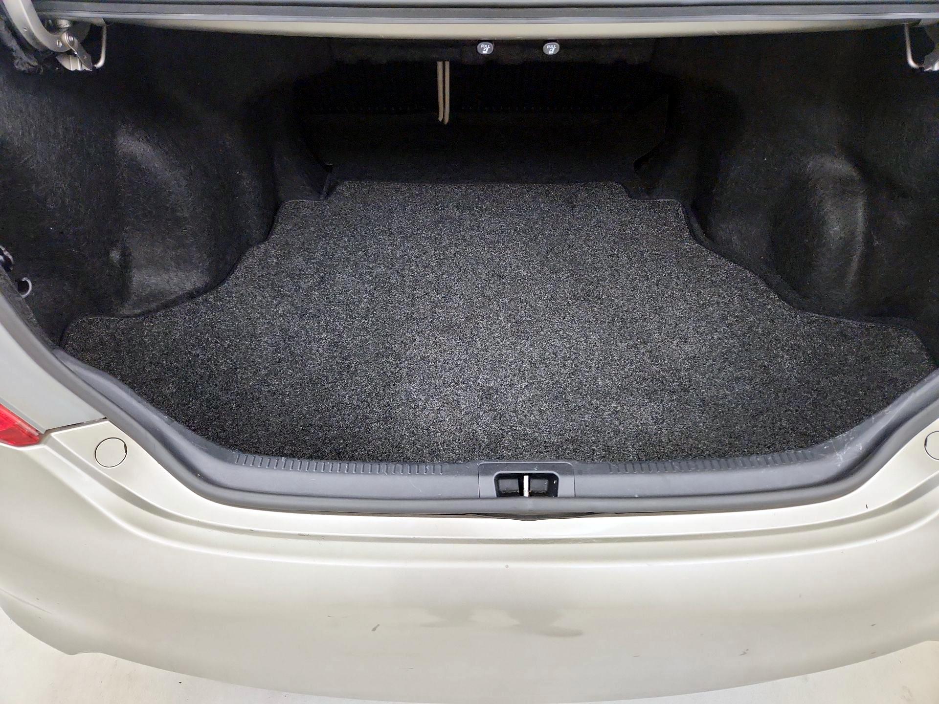 Thumbnail: 2014 Toyota Camry - 20