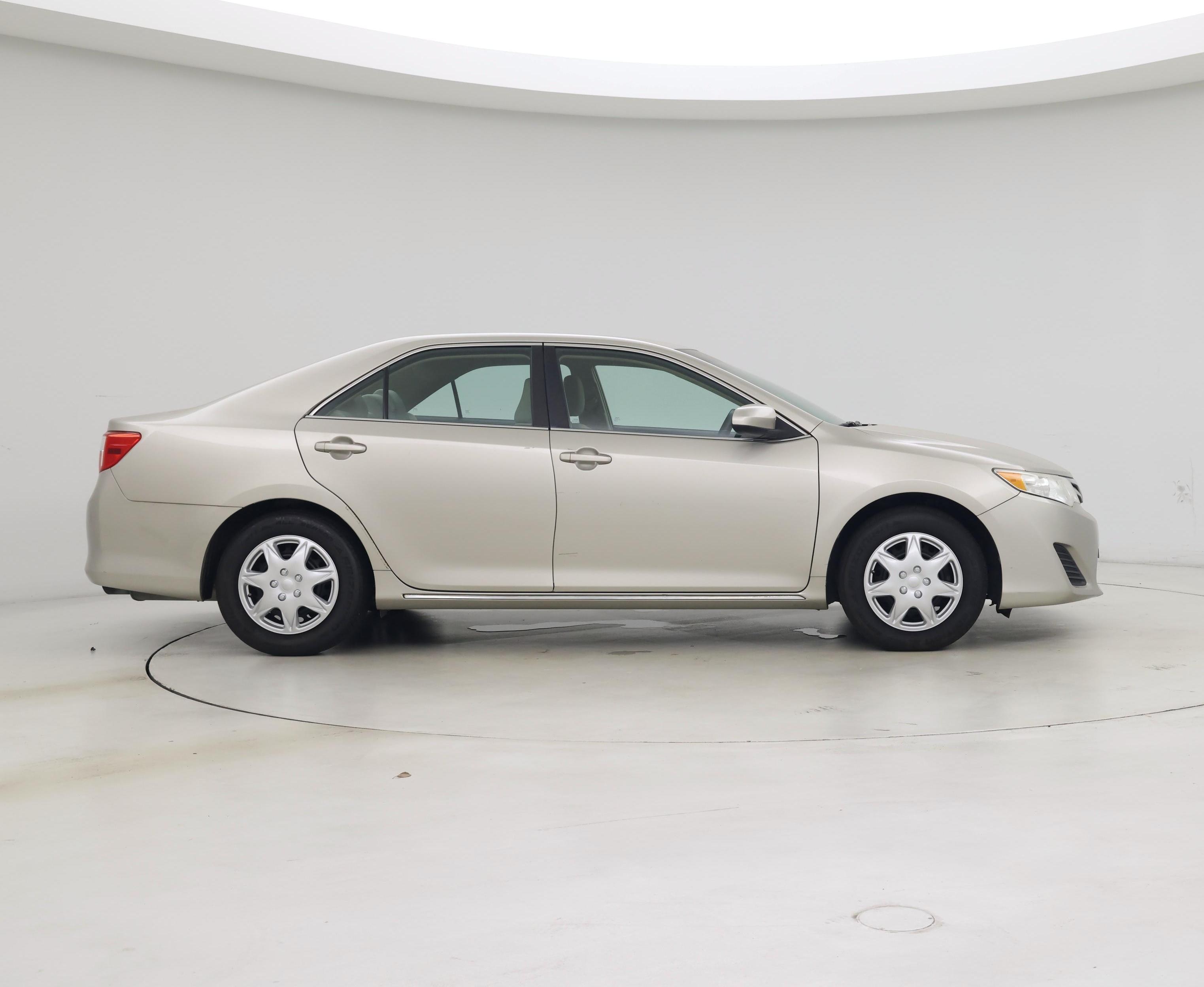 Thumbnail: 2014 Toyota Camry - 7