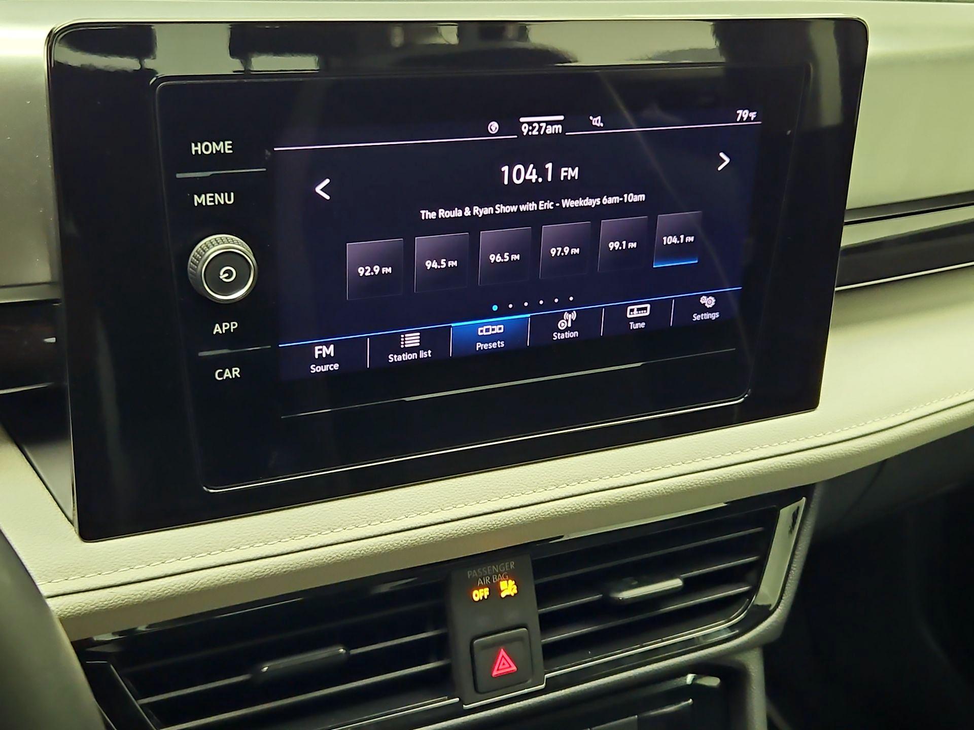 Thumbnail: 2025 Volkswagen Taos - 15