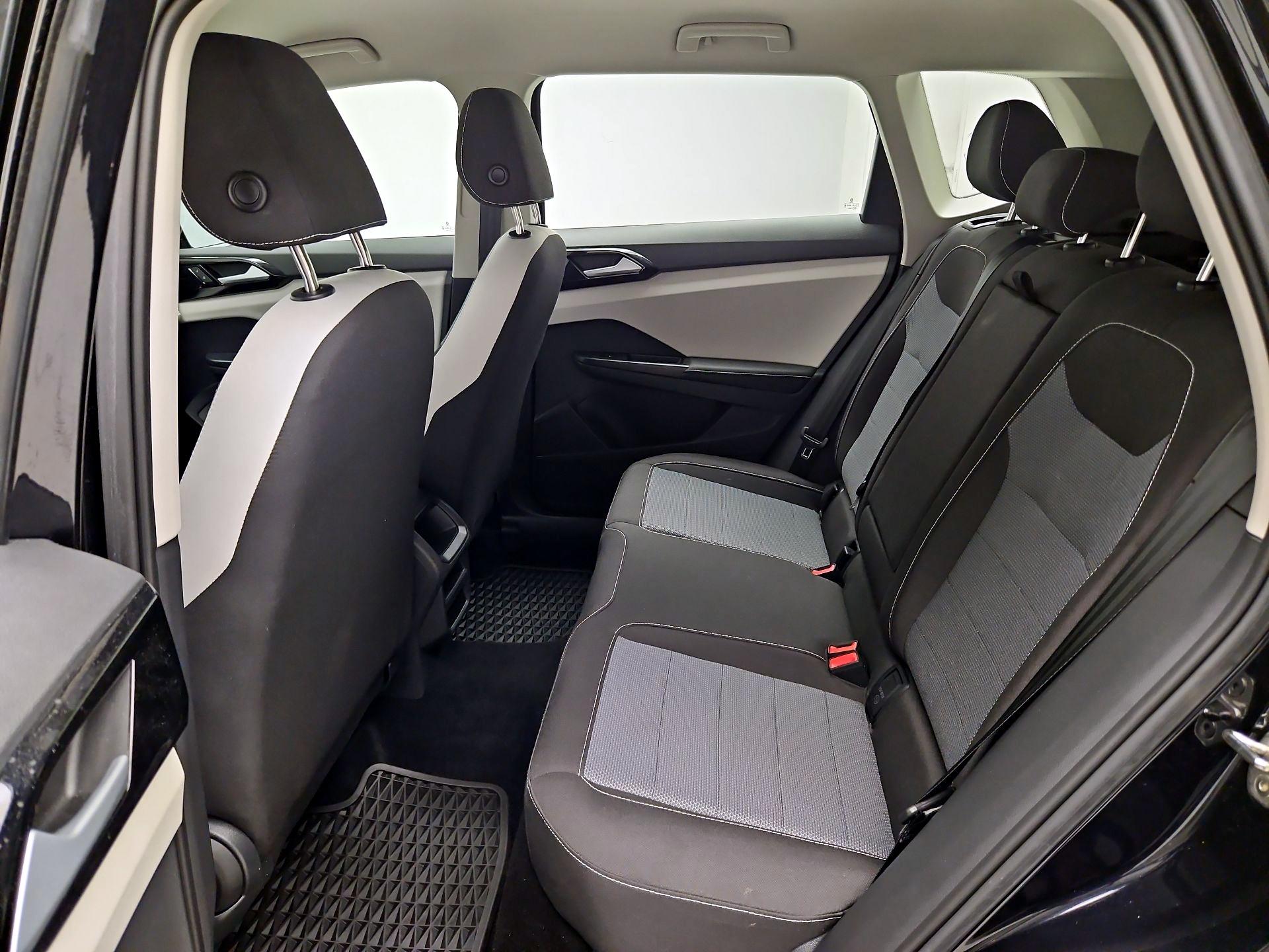 Thumbnail: 2025 Volkswagen Taos - 19