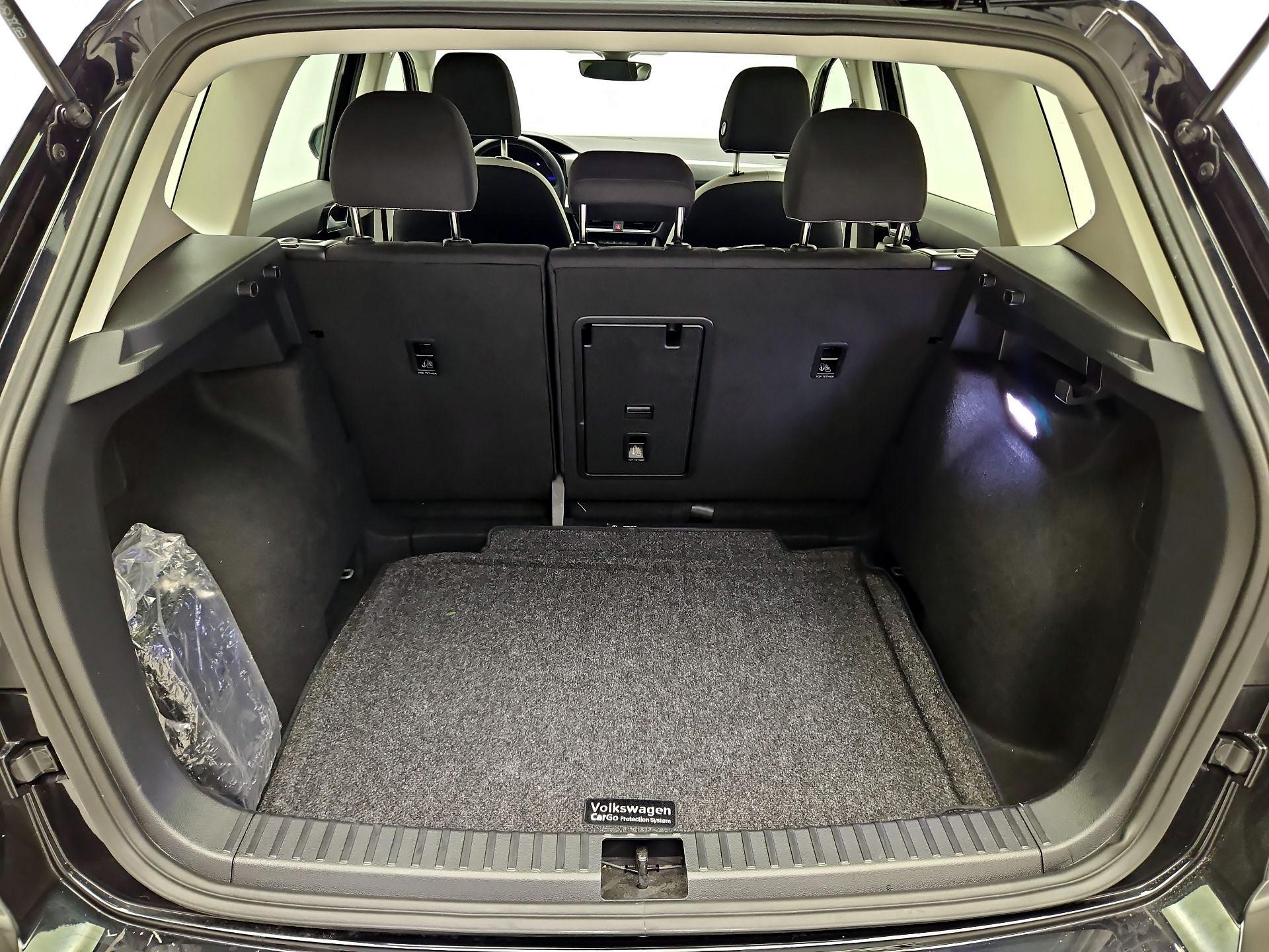 Thumbnail: 2025 Volkswagen Taos - 20