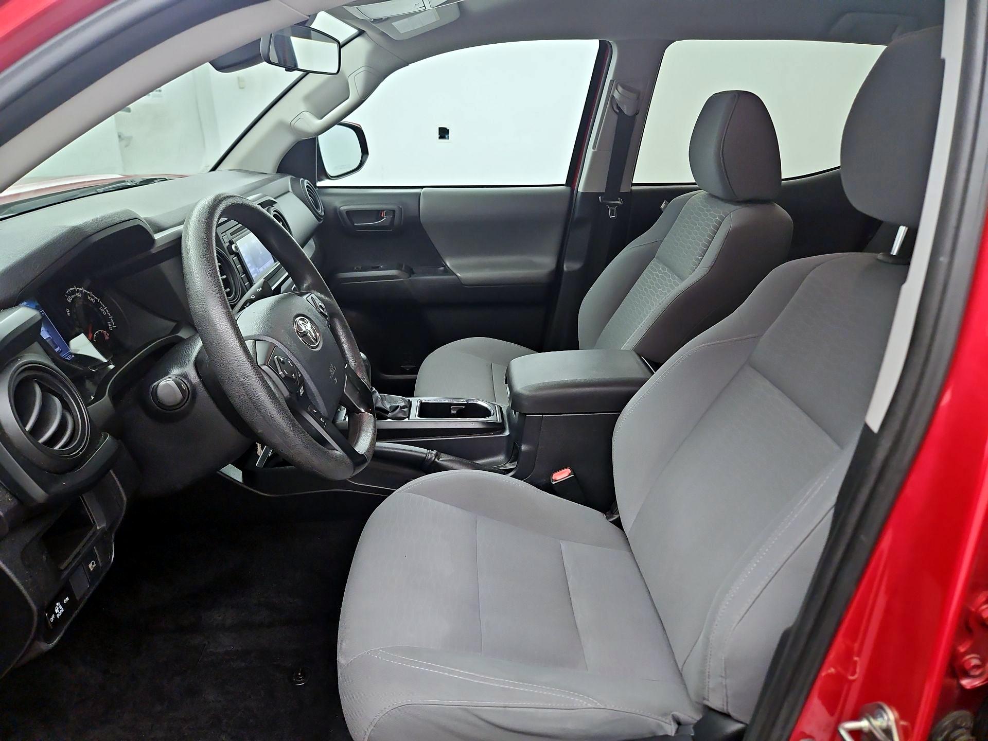 Thumbnail: 2019 Toyota Tacoma - 11