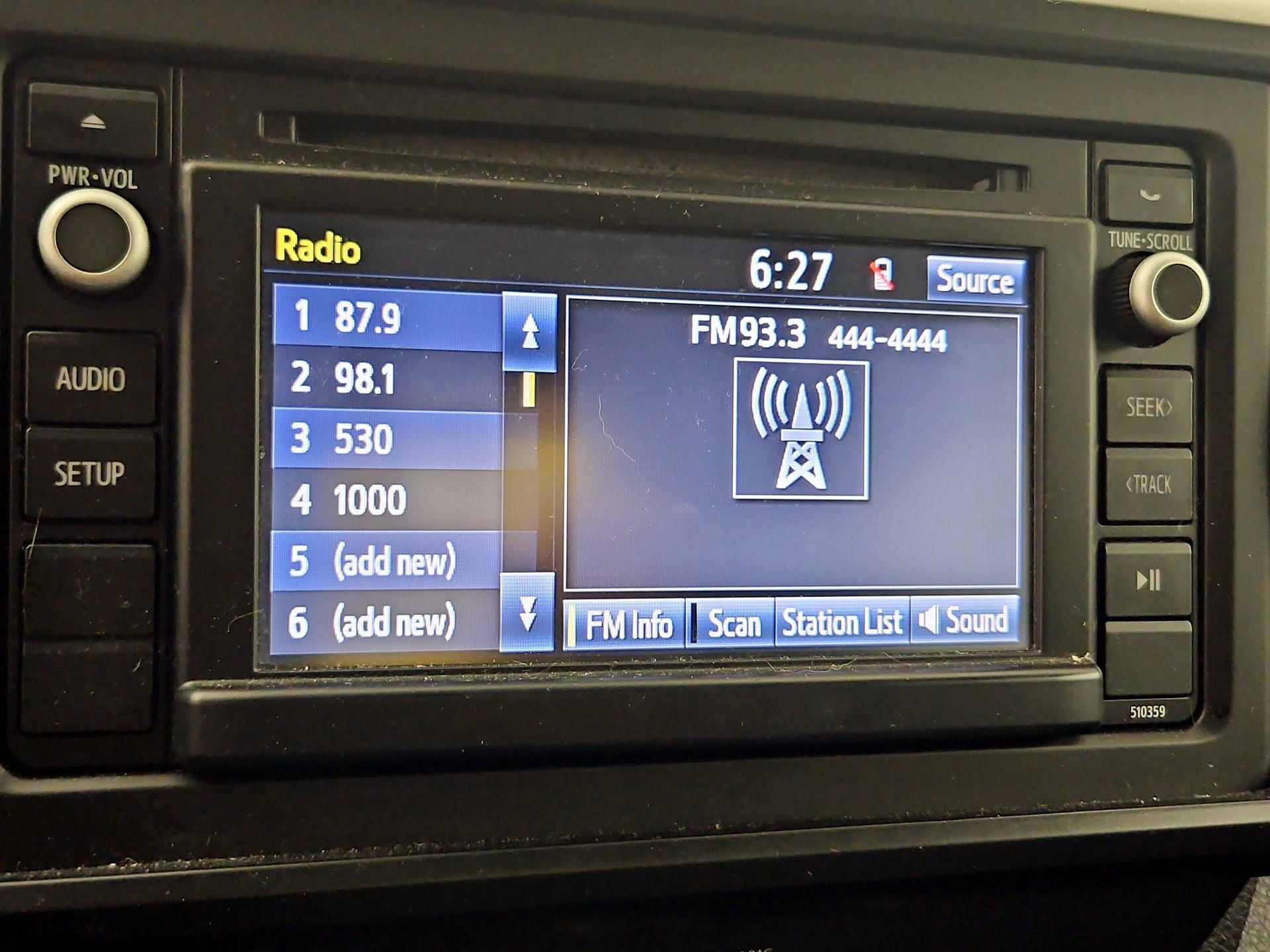 Thumbnail: 2019 Toyota Tacoma - 15