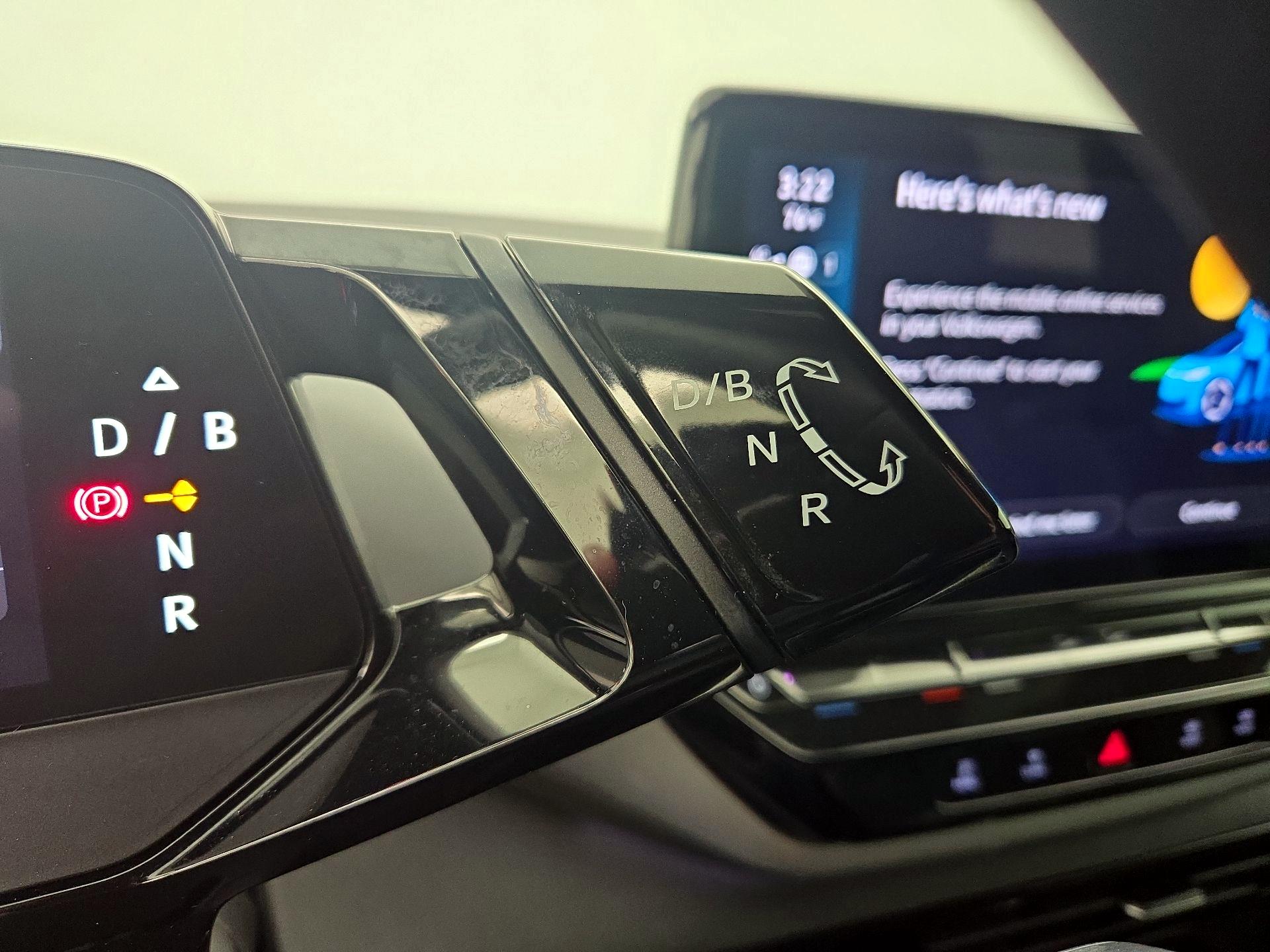 Thumbnail: 2023 Volkswagen ID.4 - 18