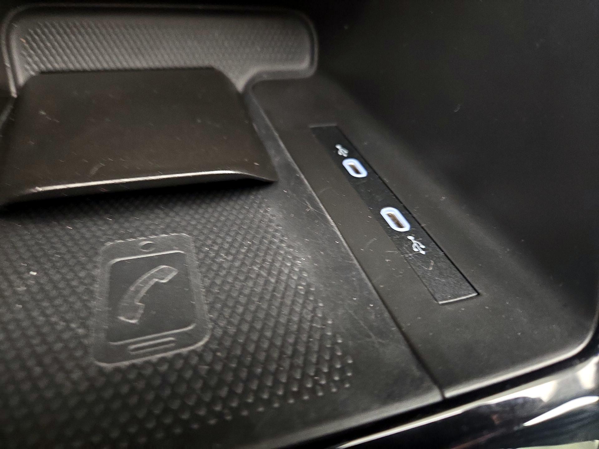 Thumbnail: 2023 Volkswagen ID.4 - 19