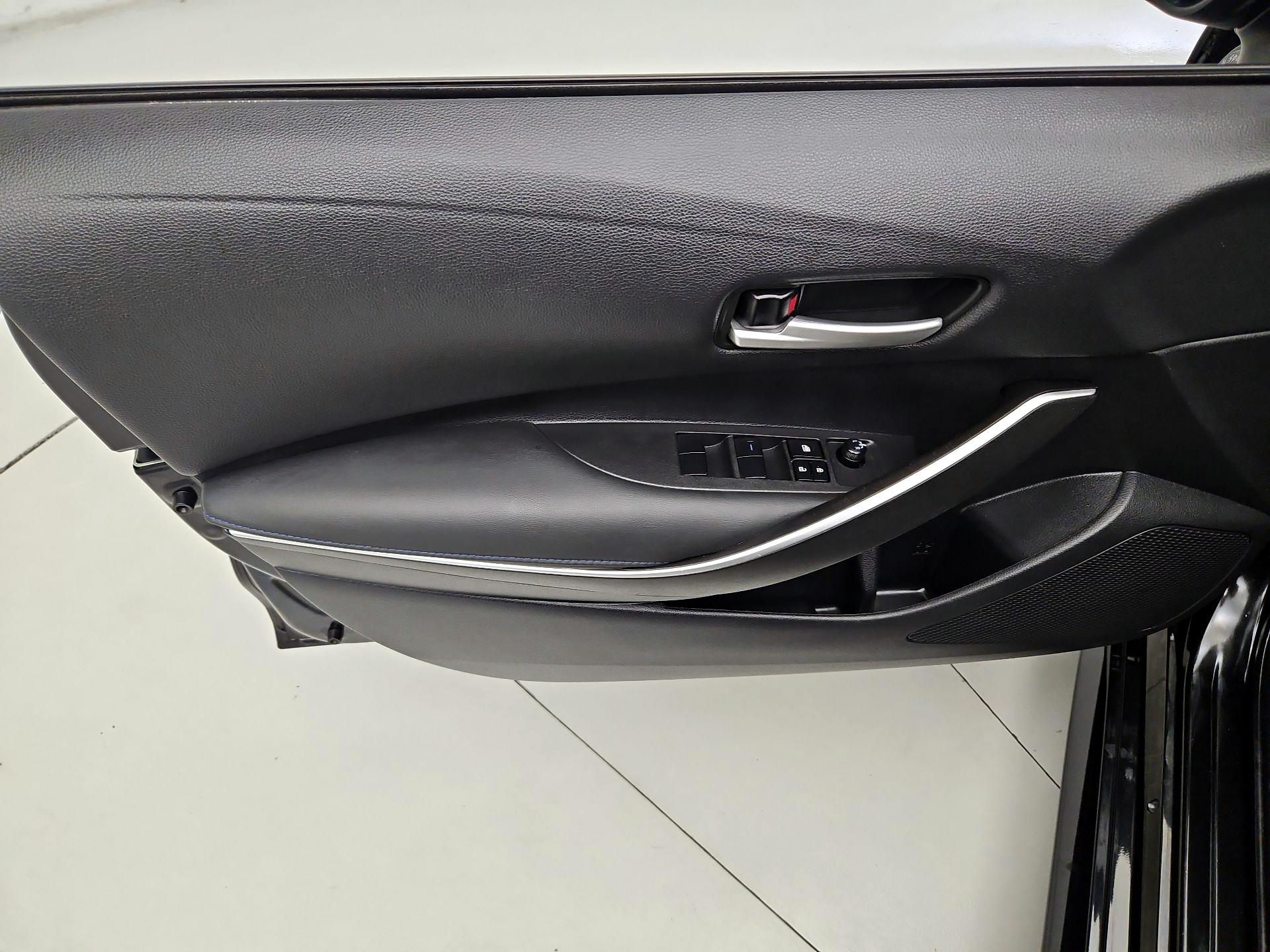 Thumbnail: 2021 Toyota Corolla - 12