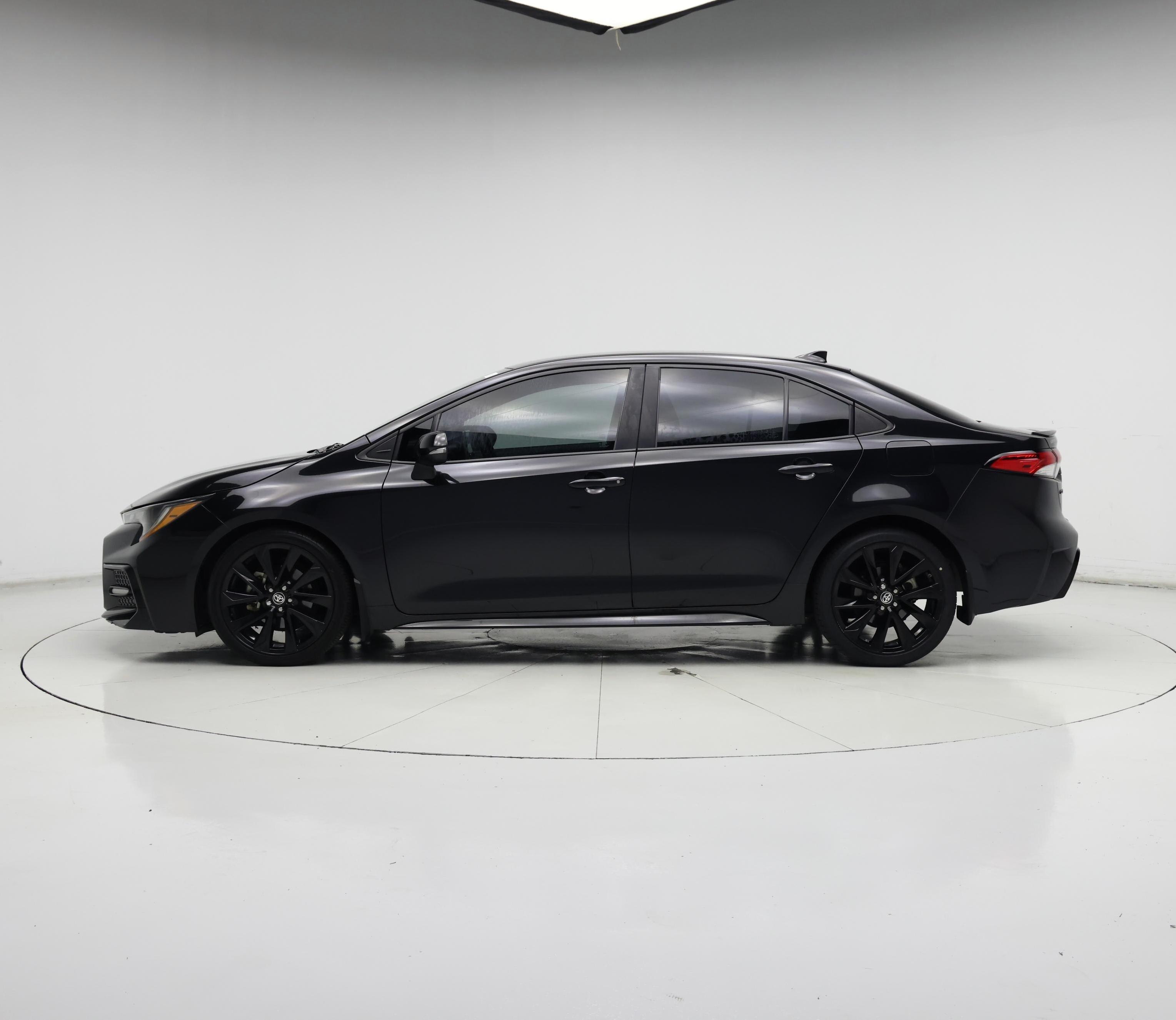 Thumbnail: 2021 Toyota Corolla - 3