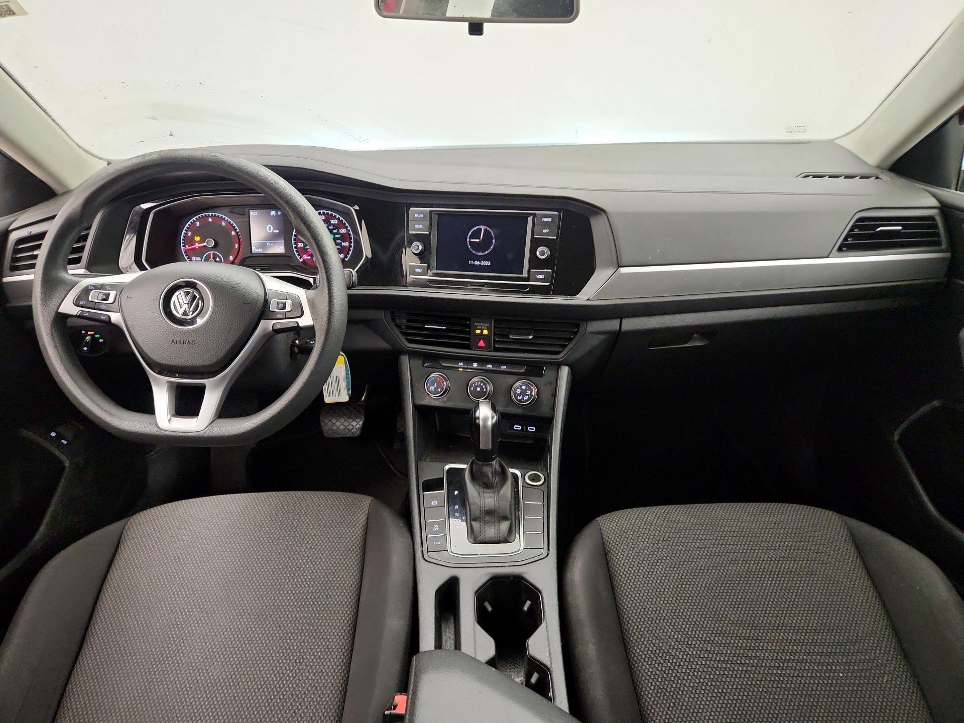 Thumbnail: 2021 Volkswagen Jetta - 9