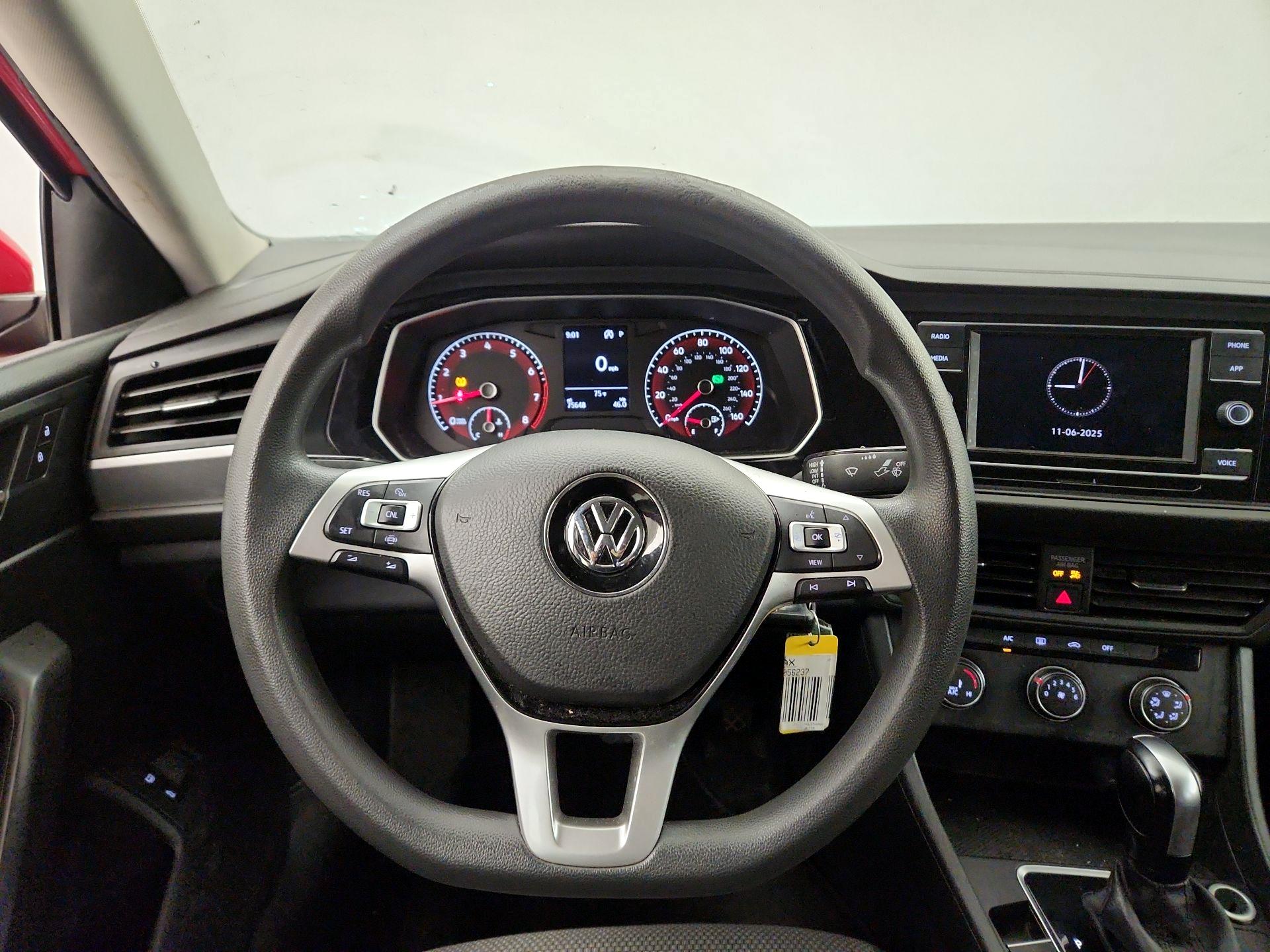Thumbnail: 2021 Volkswagen Jetta - 10