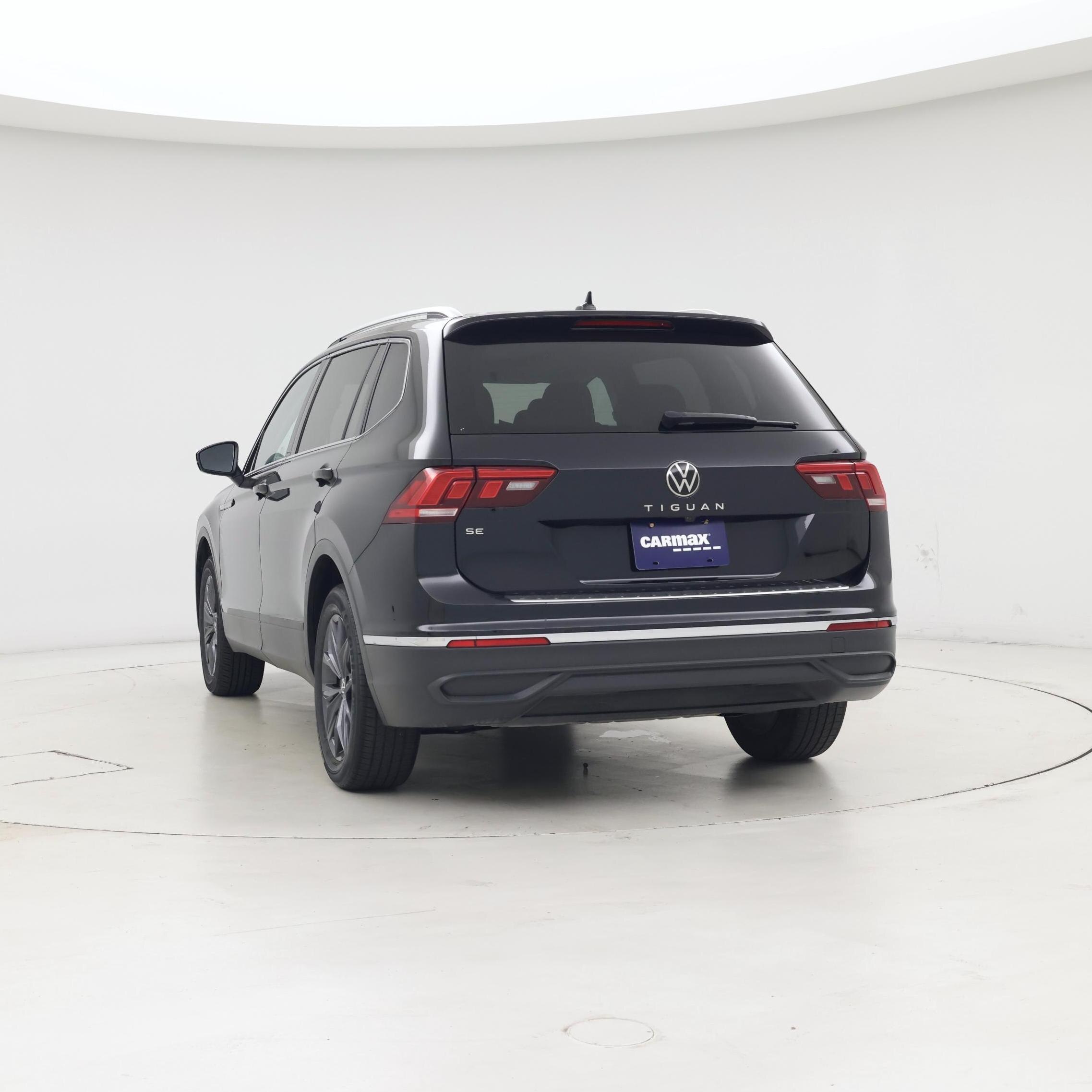 Thumbnail: 2022 Volkswagen Tiguan - 6