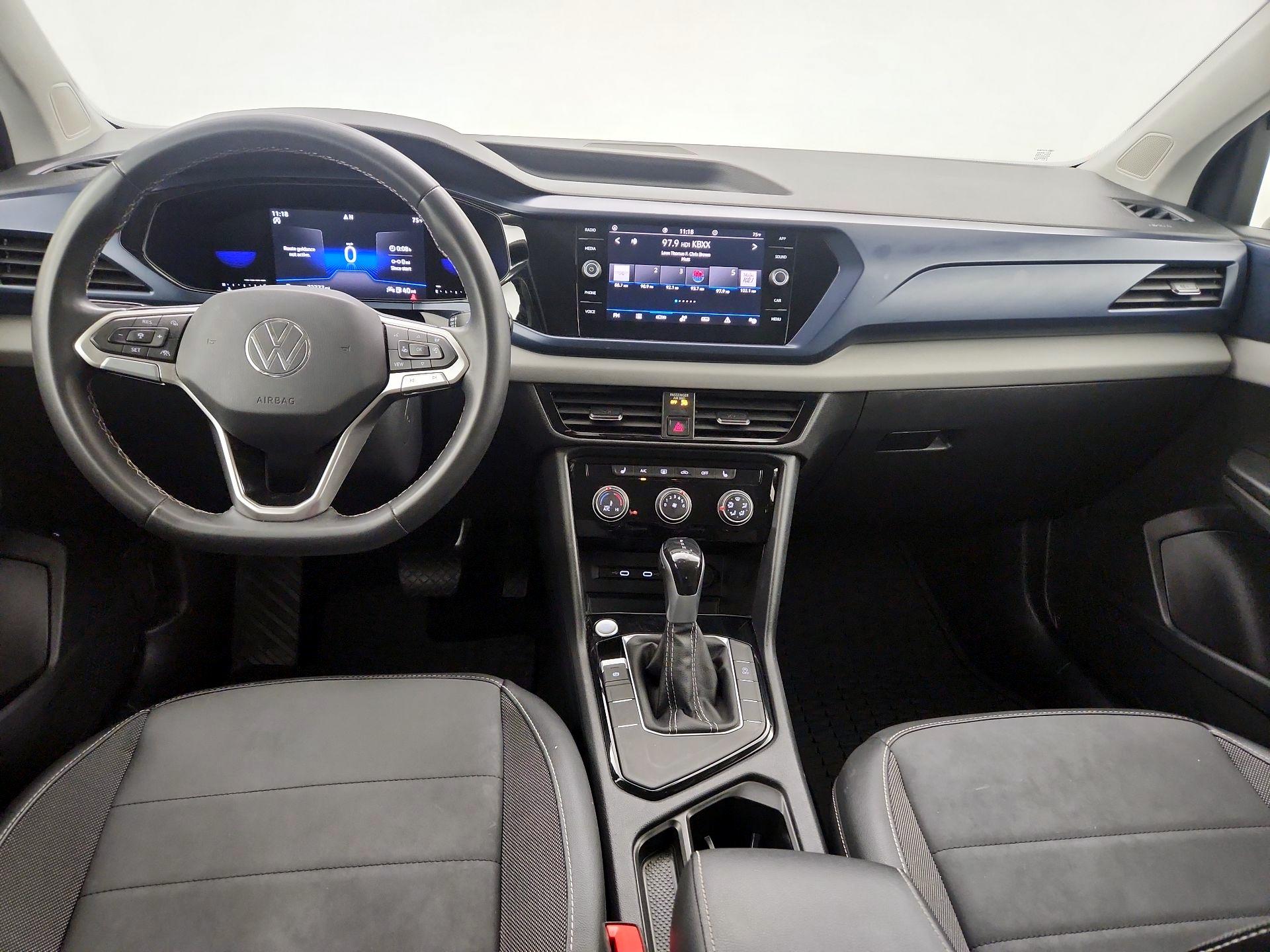 Thumbnail: 2023 Volkswagen Taos - 9