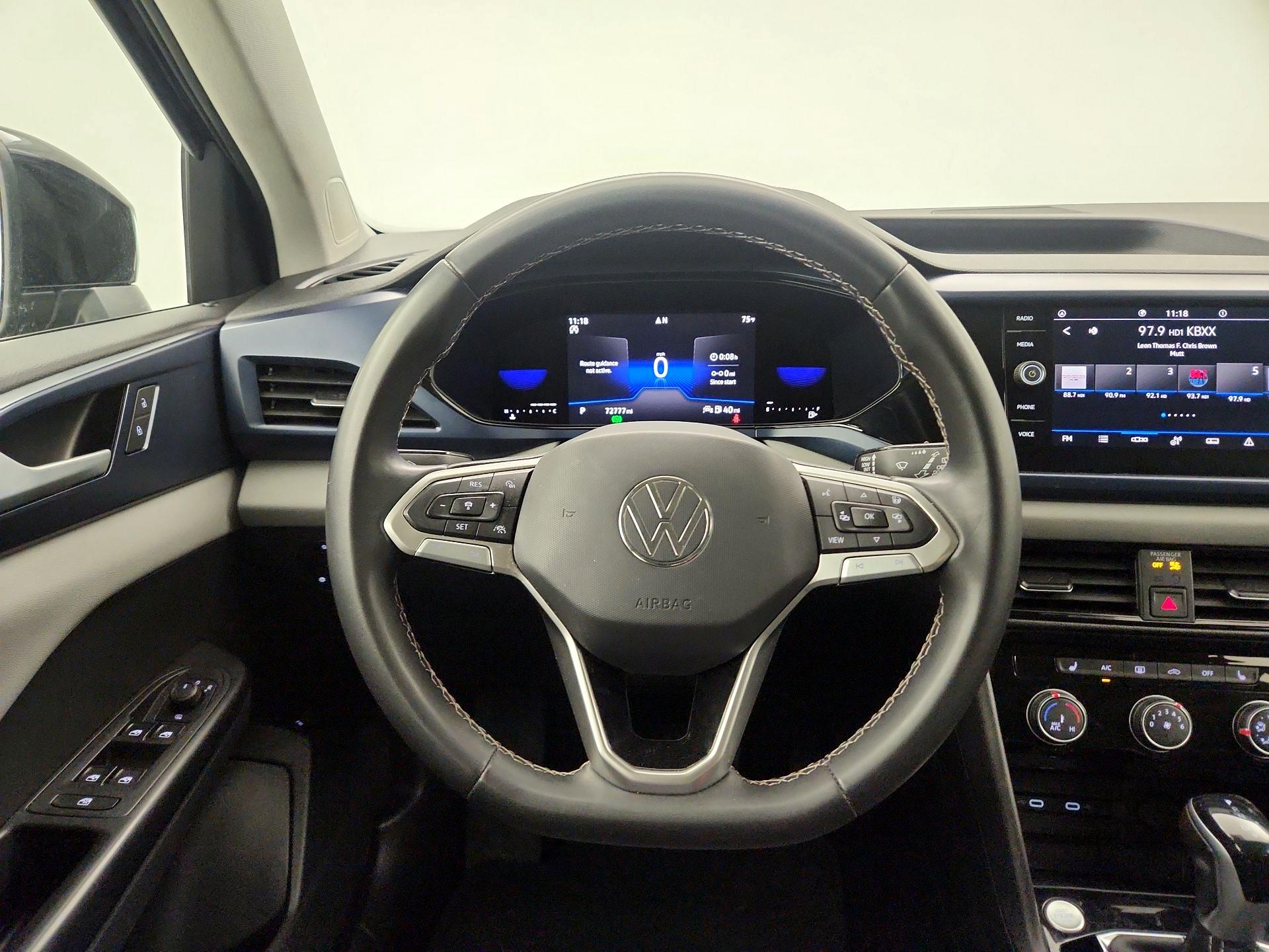 Thumbnail: 2023 Volkswagen Taos - 10