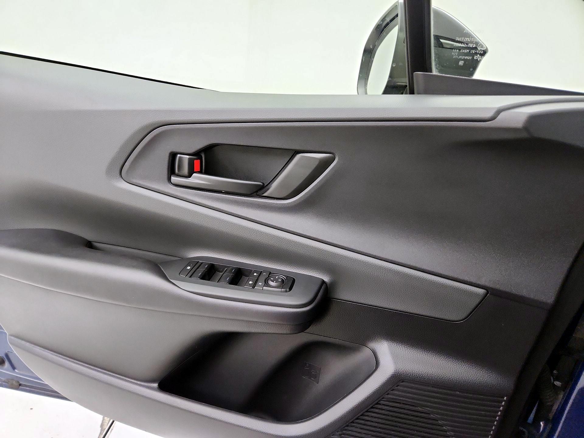 Thumbnail: 2024 Toyota Prius - 10