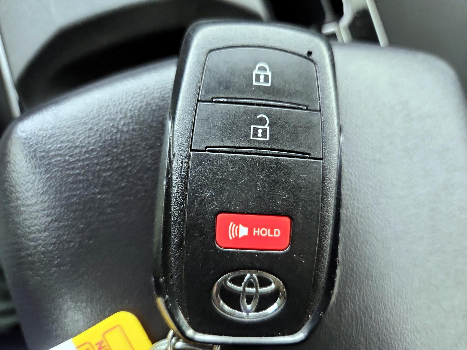 Thumbnail: 2024 Toyota Prius - 20