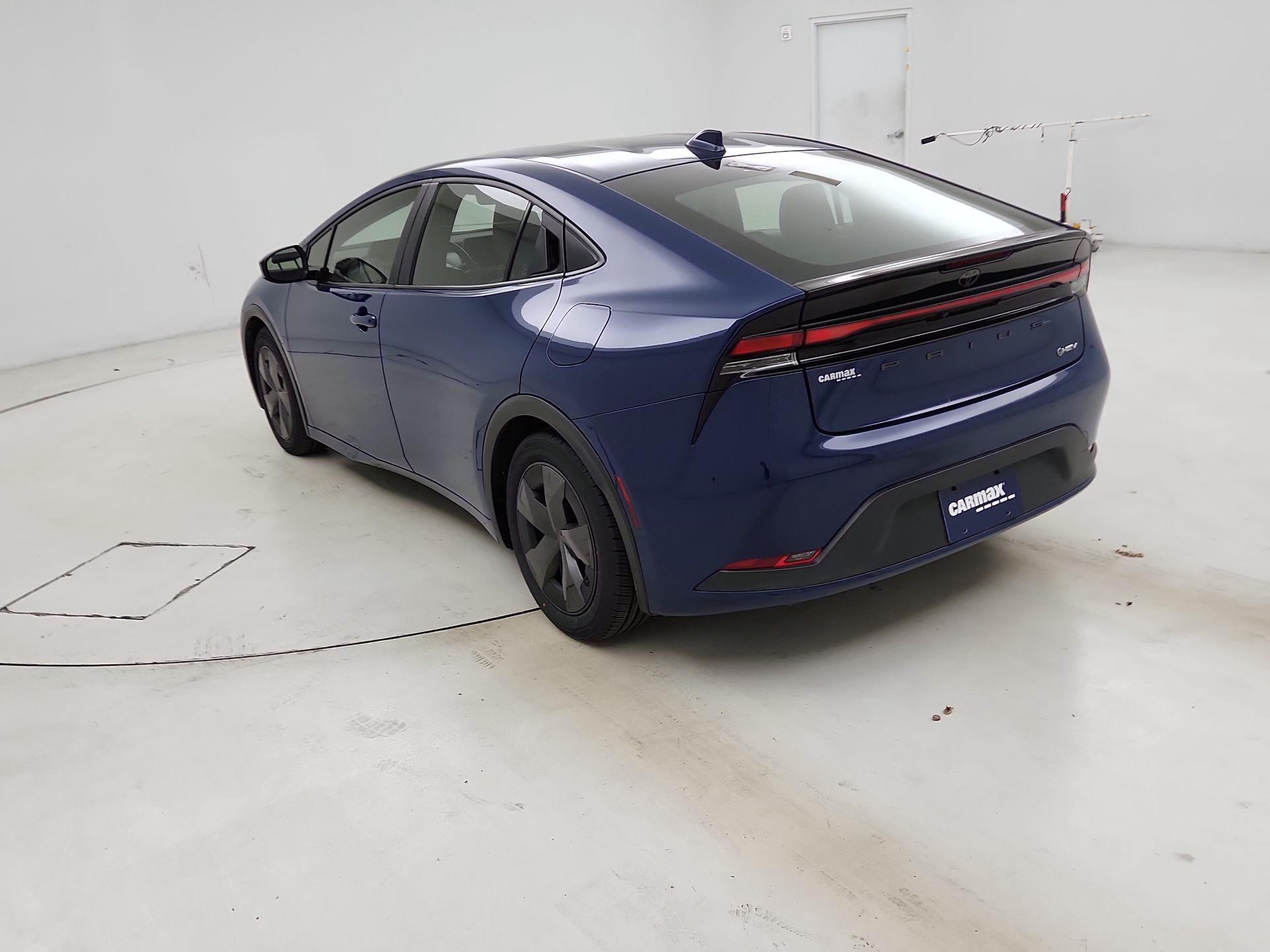 Thumbnail: 2024 Toyota Prius - 7