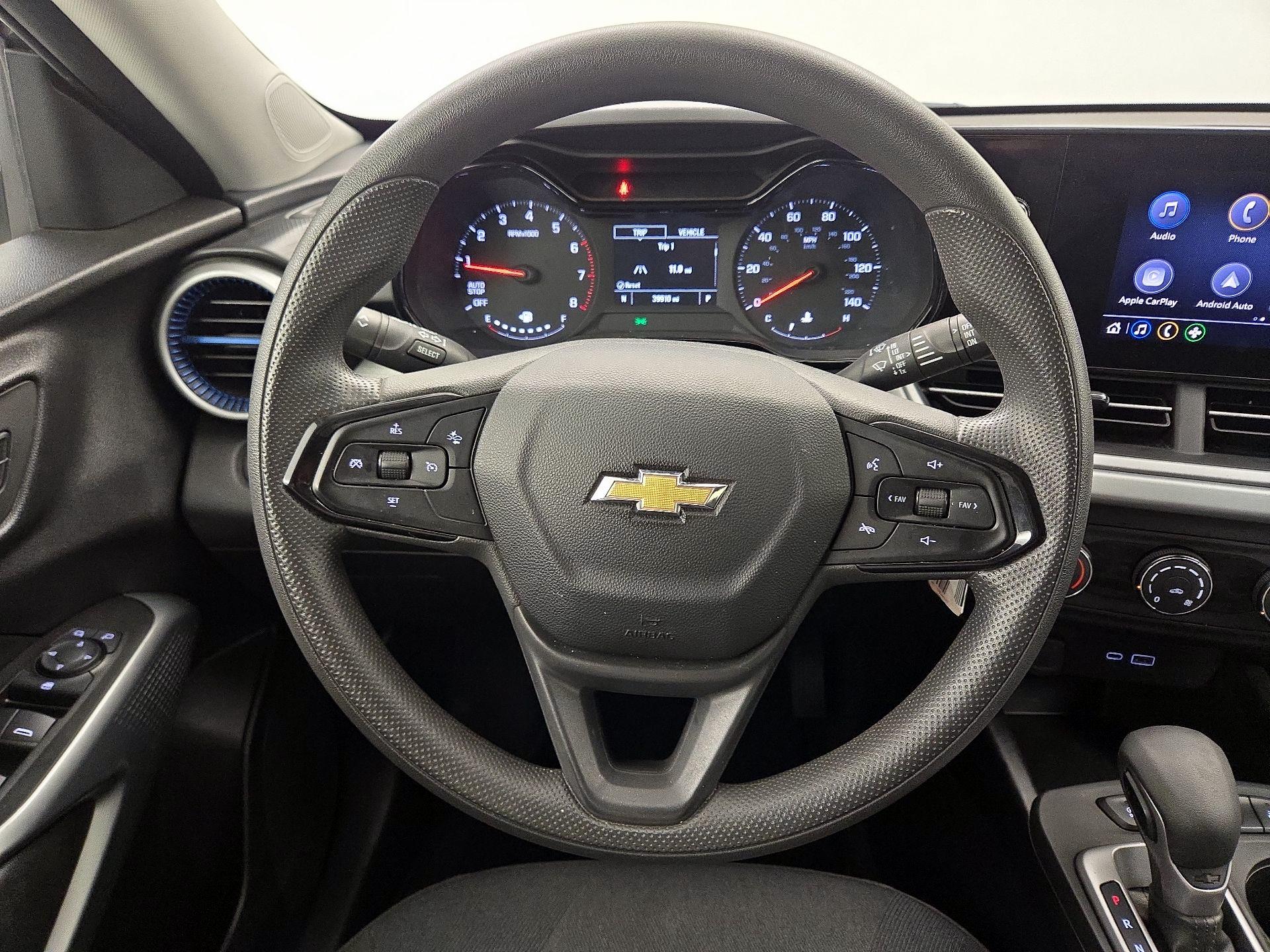 Thumbnail: 2024 Chevrolet Trax - 10