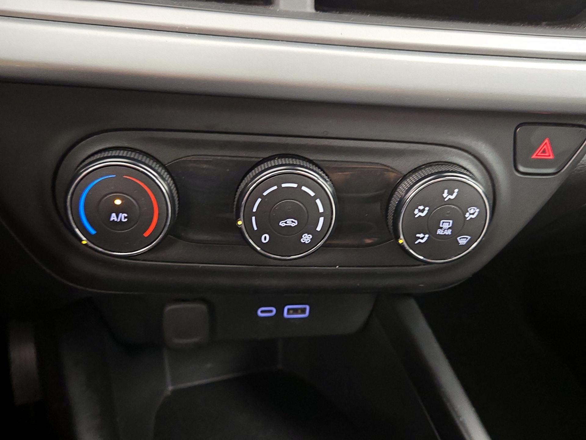 Thumbnail: 2024 Chevrolet Trax - 16