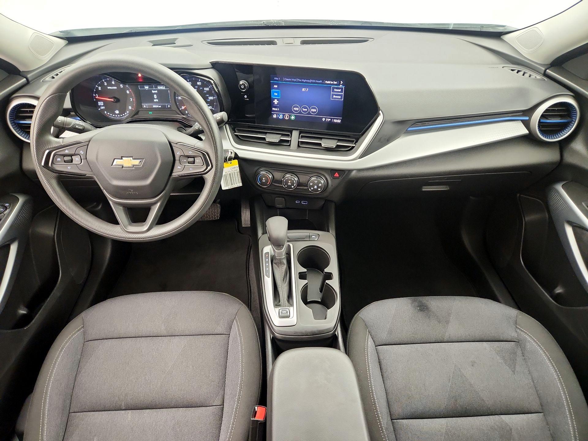 Thumbnail: 2024 Chevrolet Trax - 9