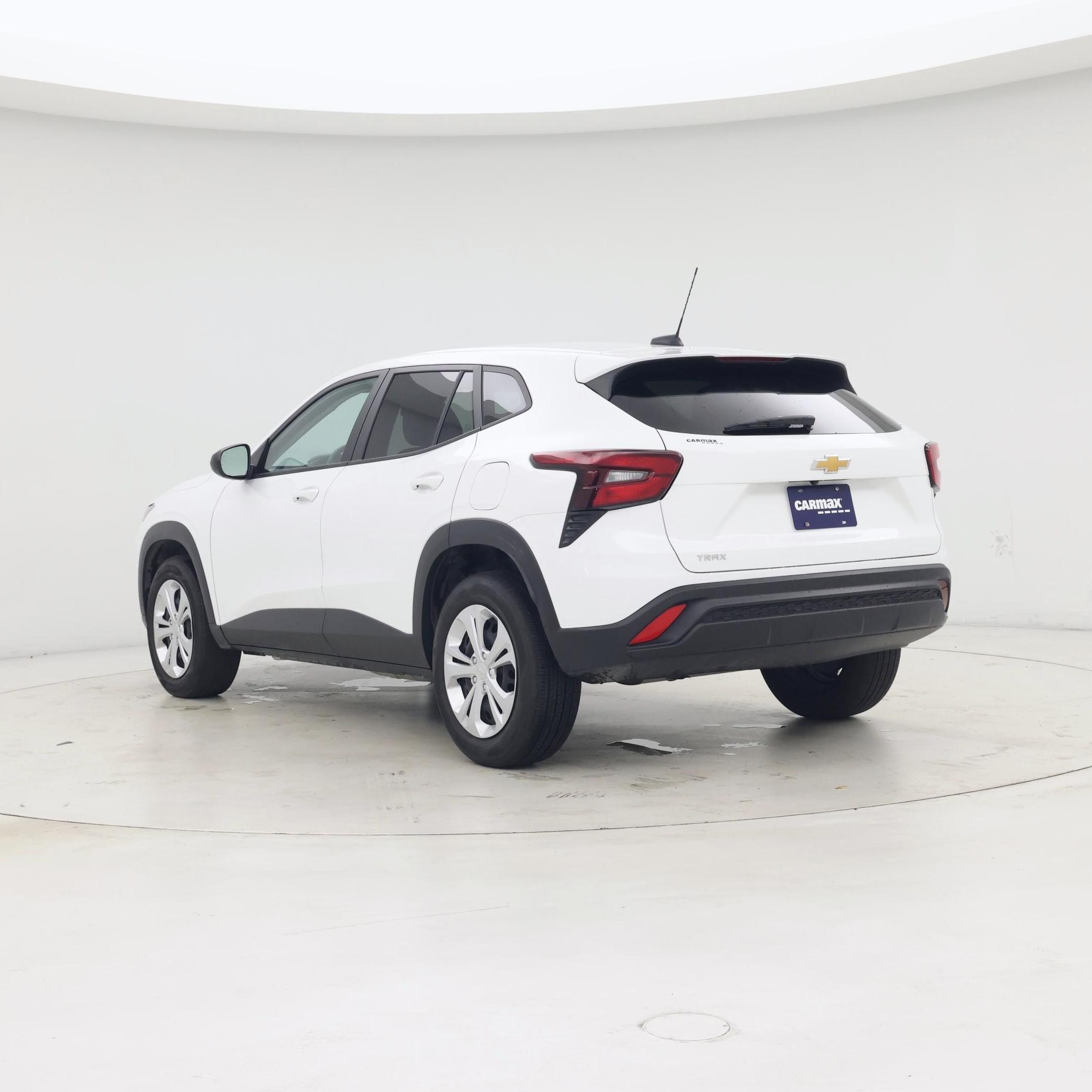 Thumbnail: 2024 Chevrolet Trax - 2