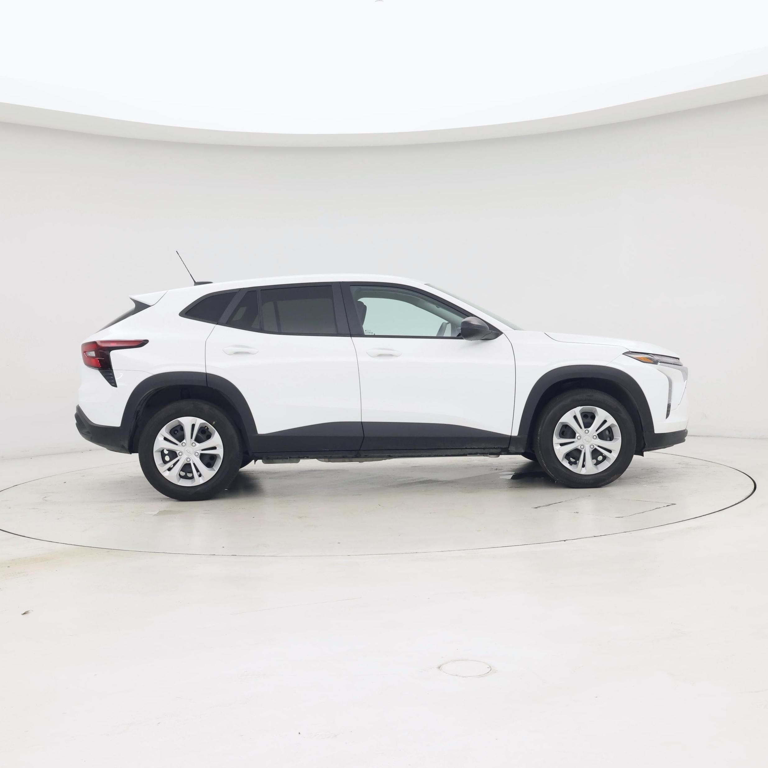 Thumbnail: 2024 Chevrolet Trax - 7