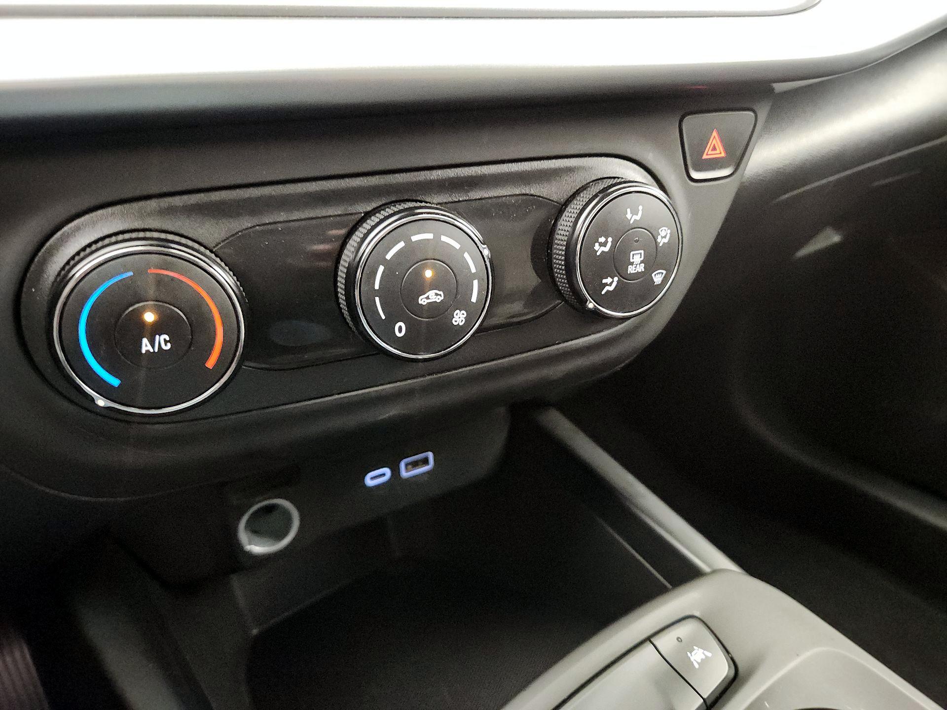 Thumbnail: 2024 Chevrolet Trax - 14