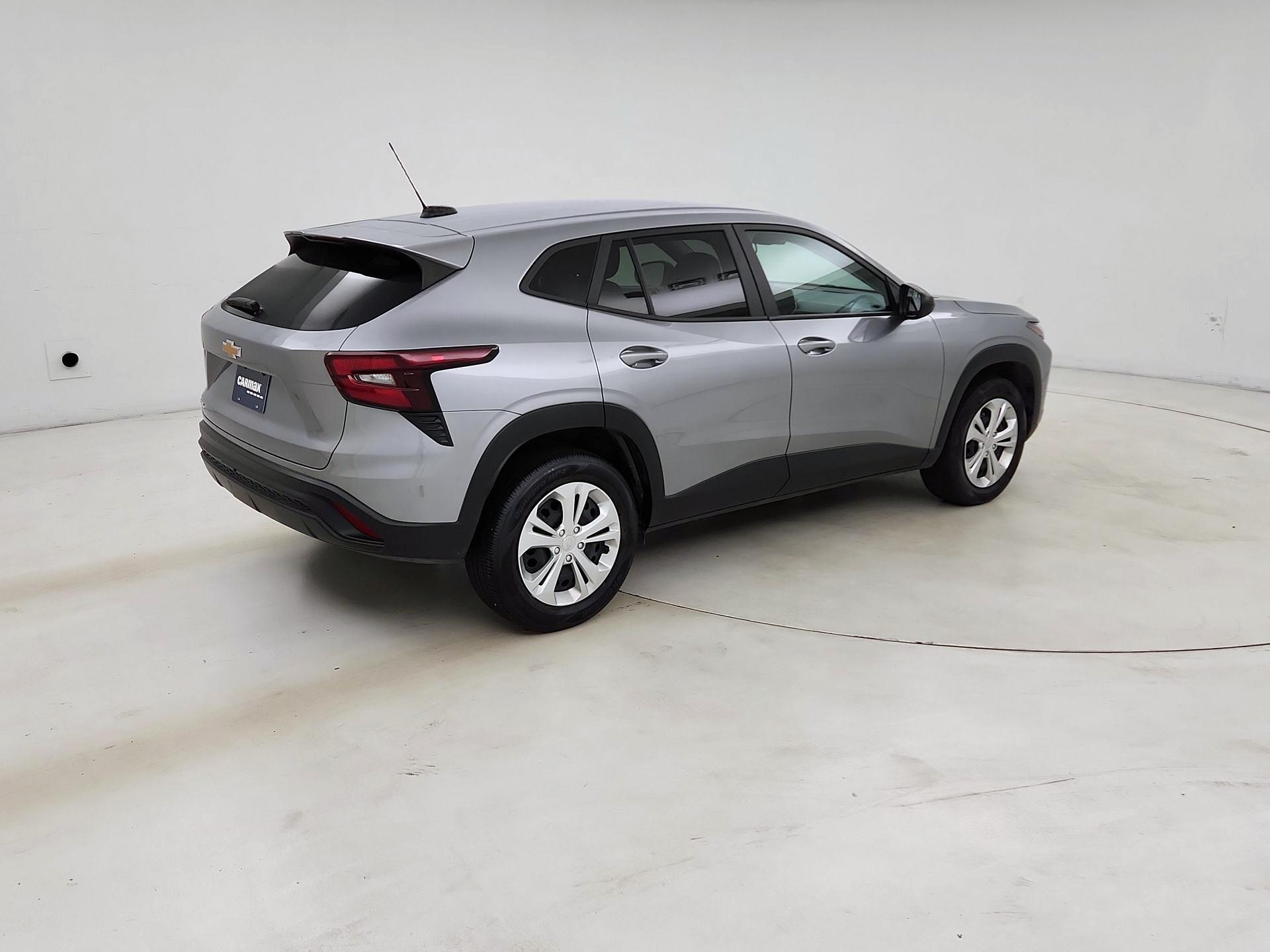 Thumbnail: 2024 Chevrolet Trax - 5