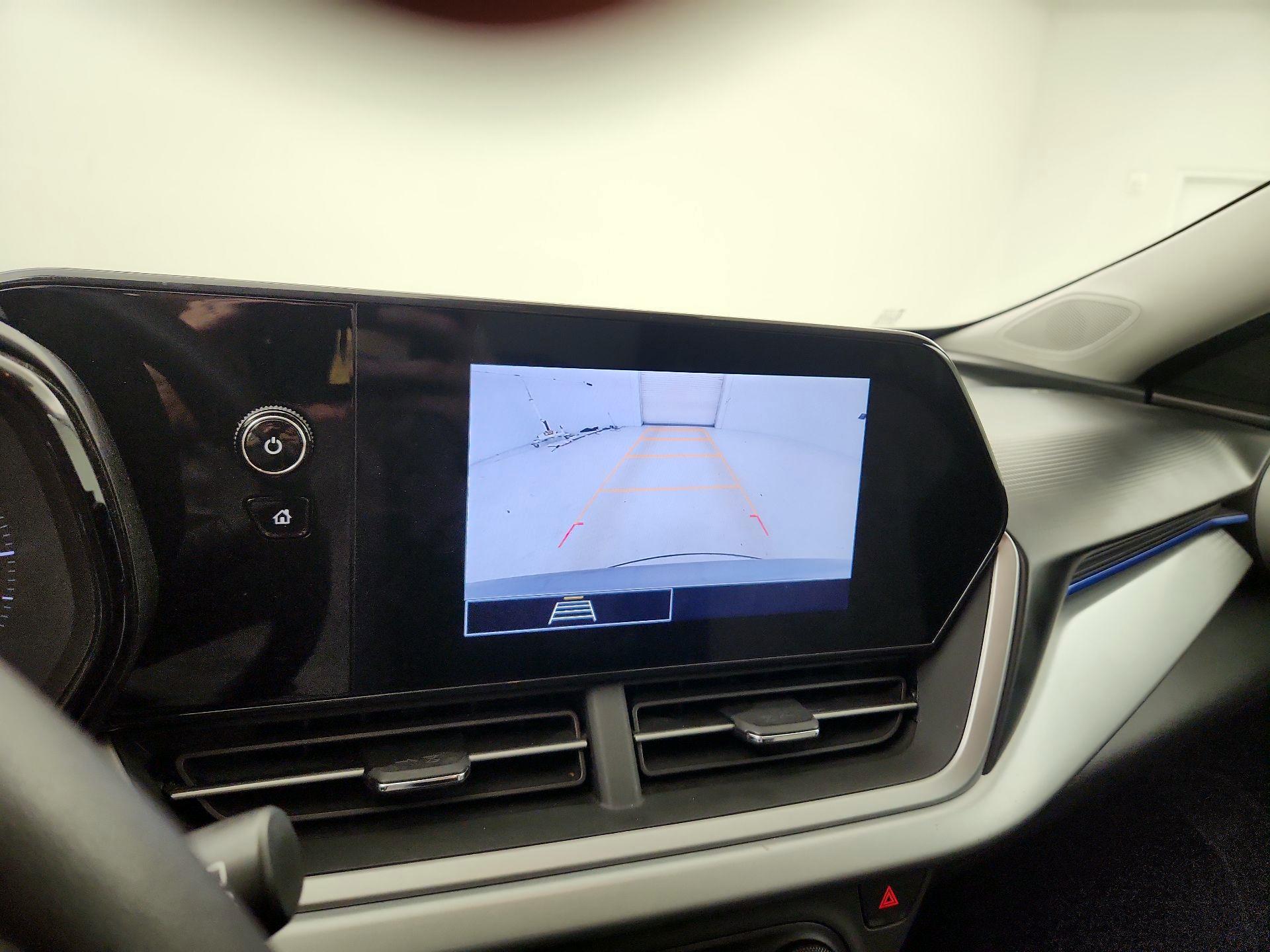 Thumbnail: 2024 Chevrolet Trax - 14