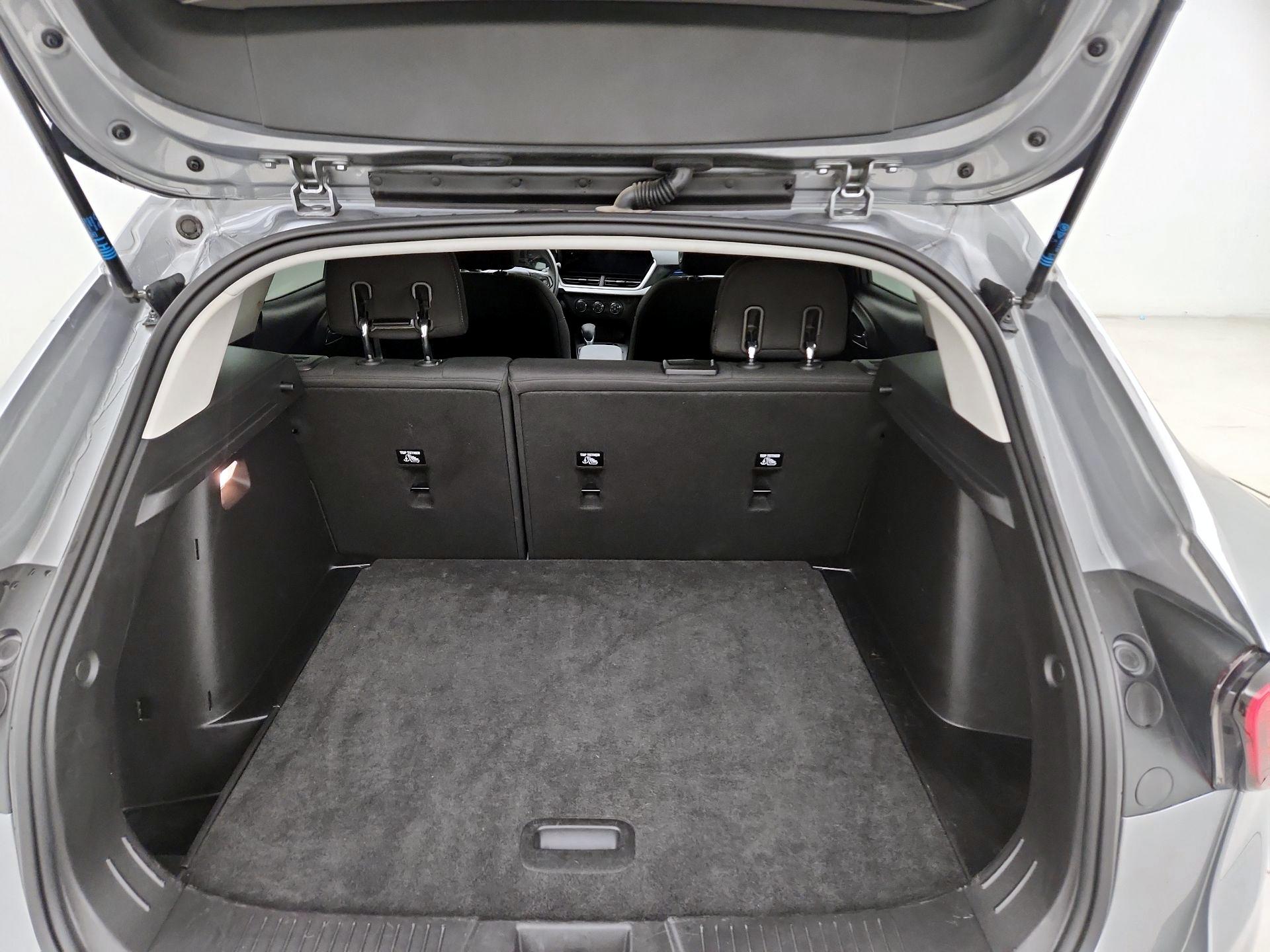 Thumbnail: 2024 Chevrolet Trax - 20