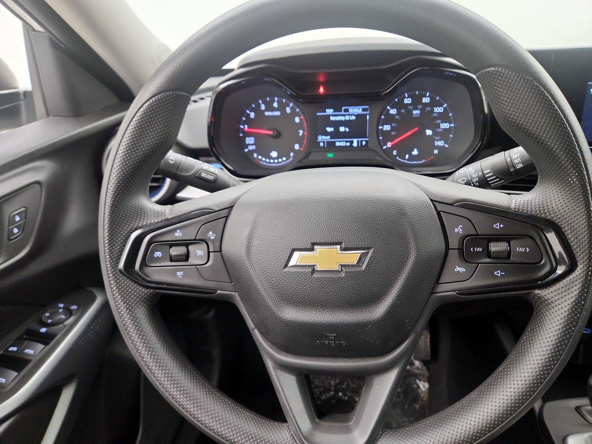 Thumbnail: 2024 Chevrolet Trax - 10