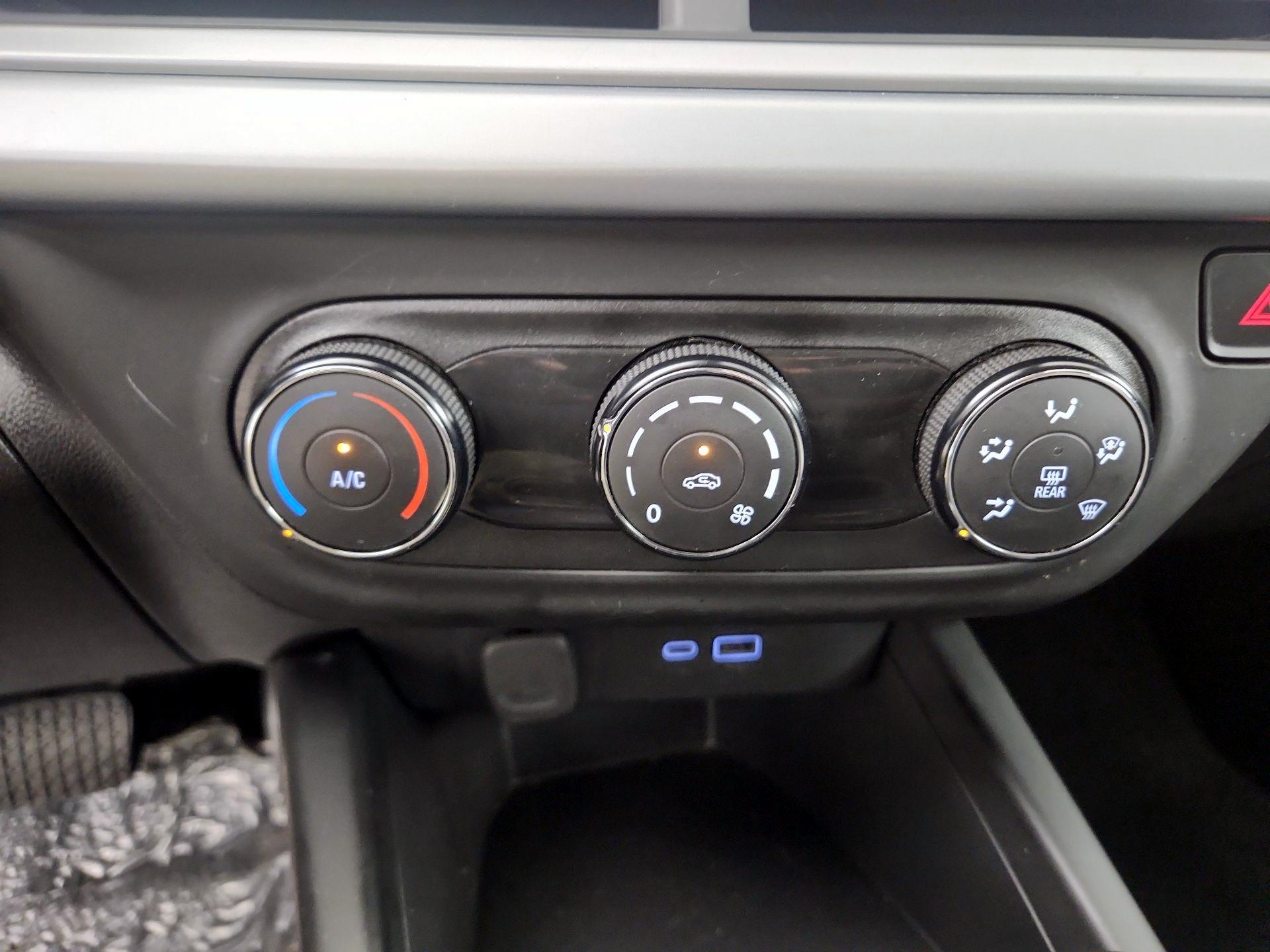 Thumbnail: 2024 Chevrolet Trax - 16