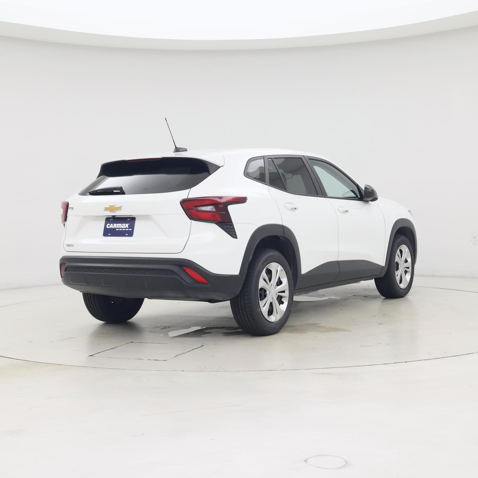 Thumbnail: 2024 Chevrolet Trax - 8