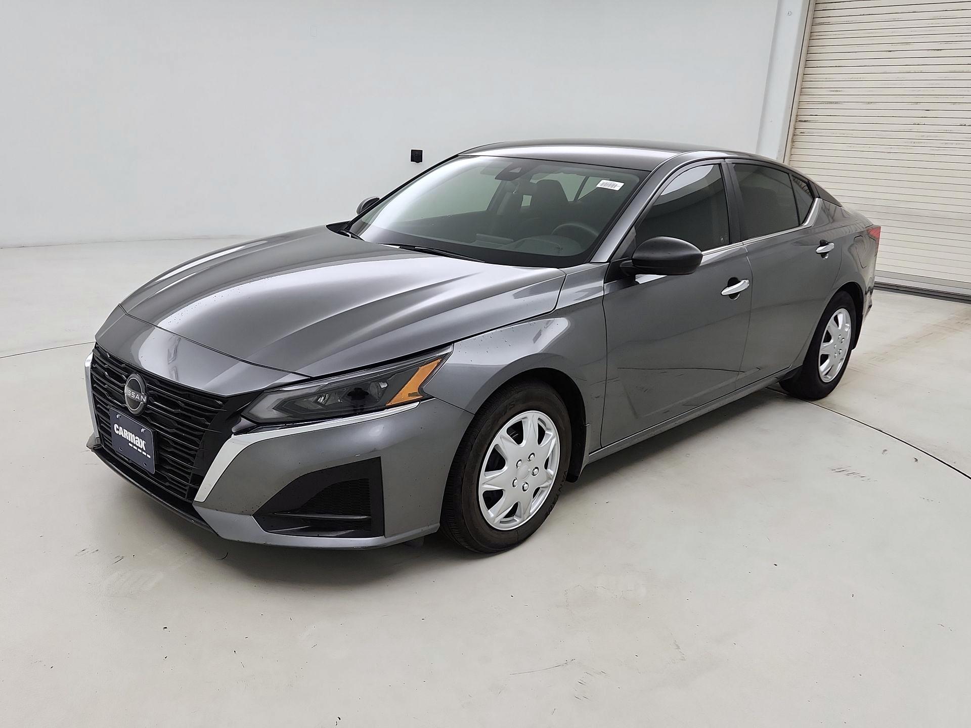 Thumbnail: 2024 Nissan Altima - 3