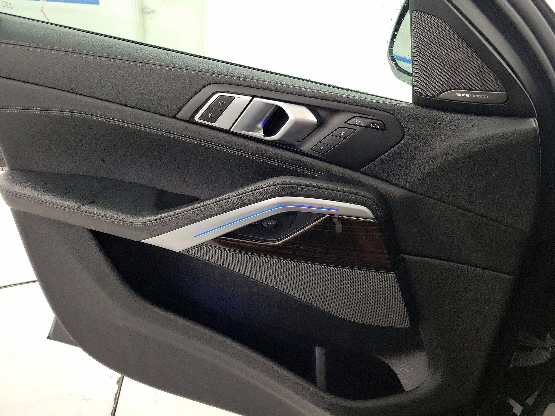 Thumbnail: 2021 BMW X6 - 12