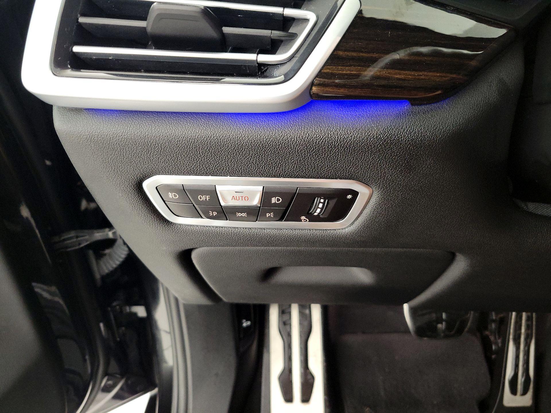 Thumbnail: 2021 BMW X6 - 13