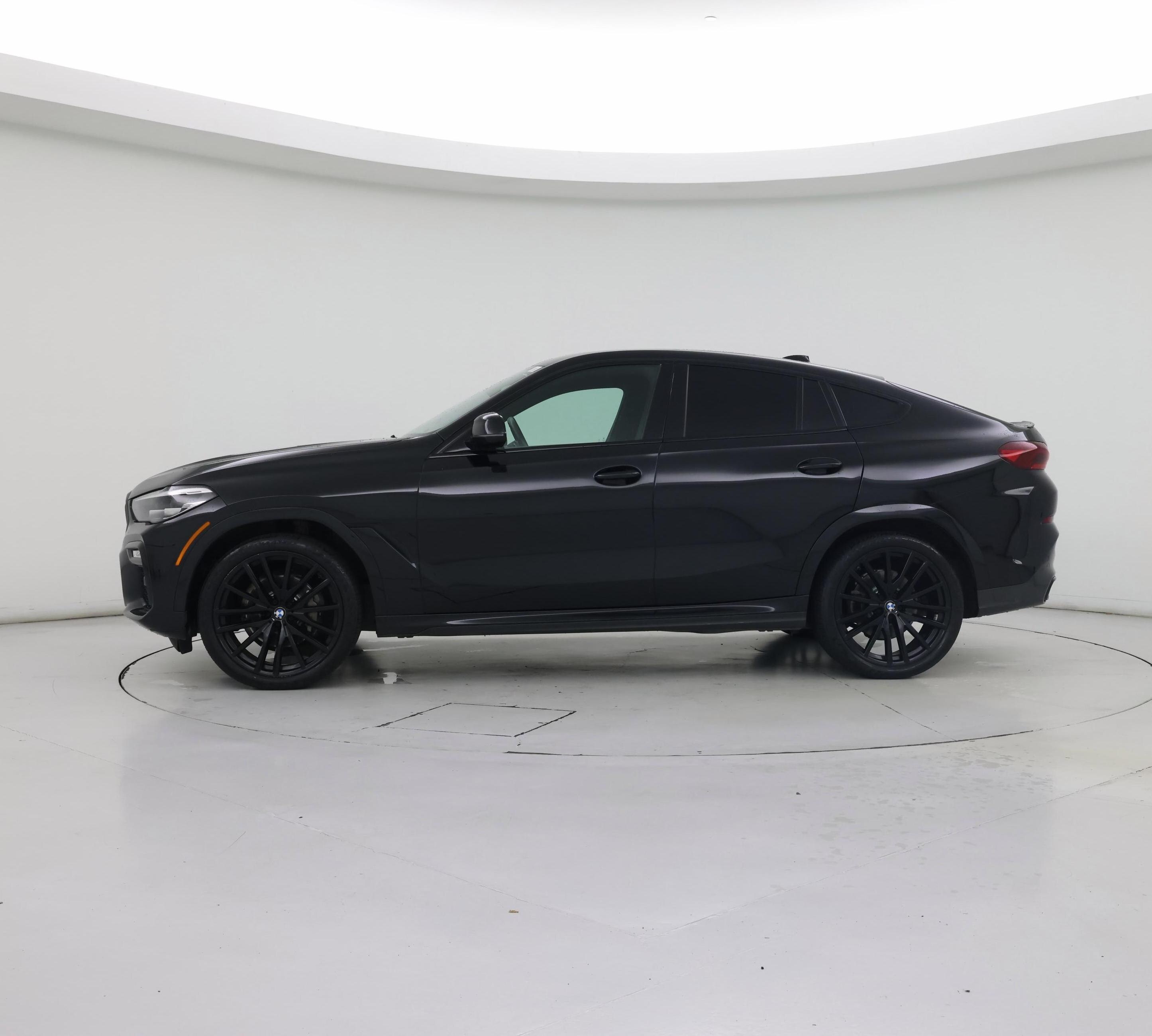 Thumbnail: 2021 BMW X6 - 3