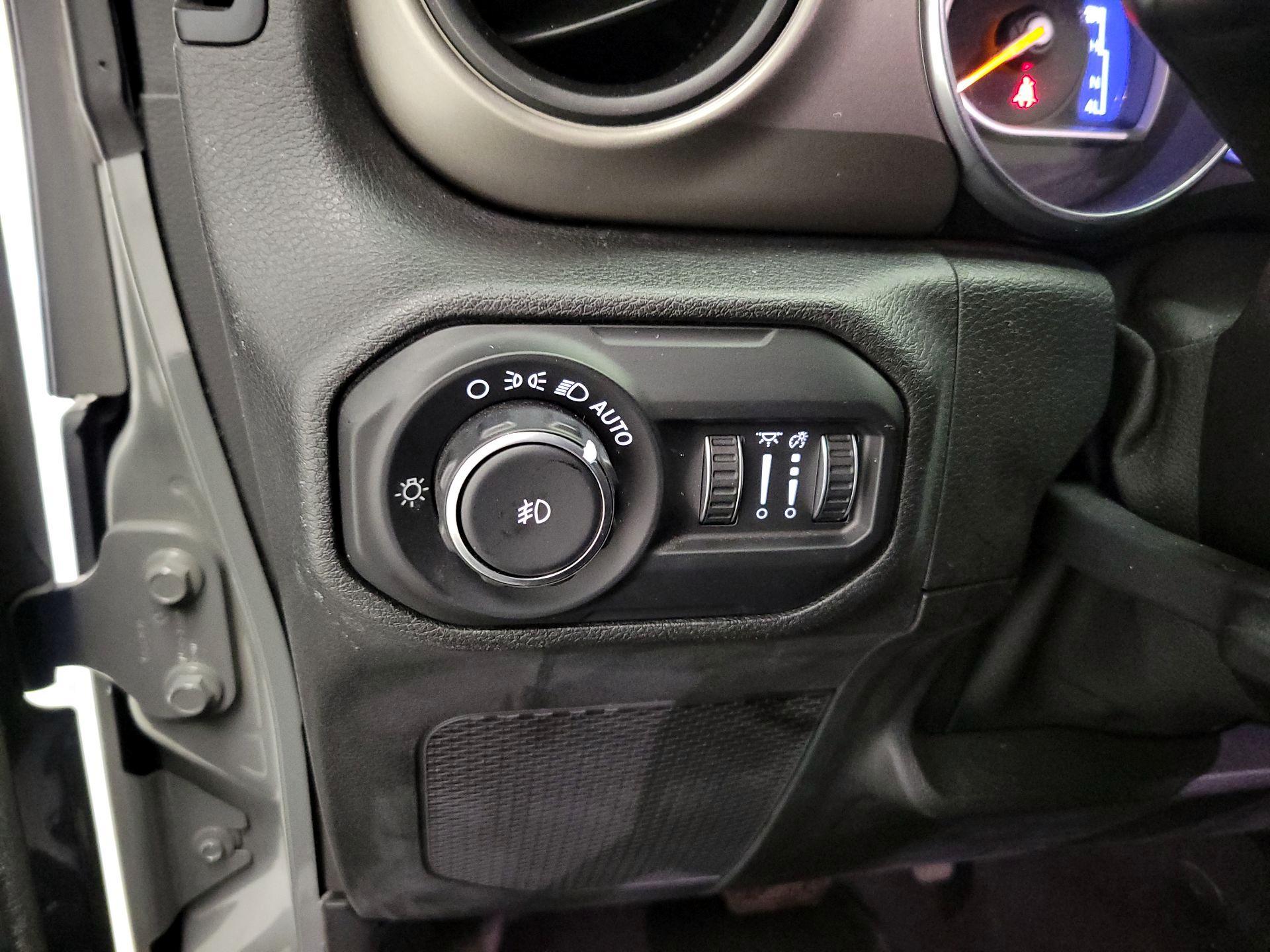 Thumbnail: 2021 Jeep Wrangler - 13