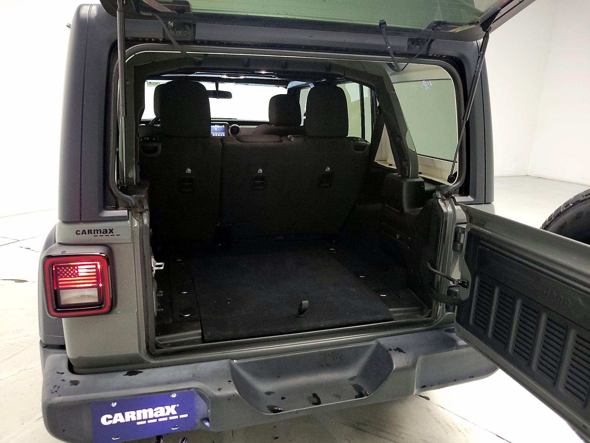 Thumbnail: 2021 Jeep Wrangler - 19