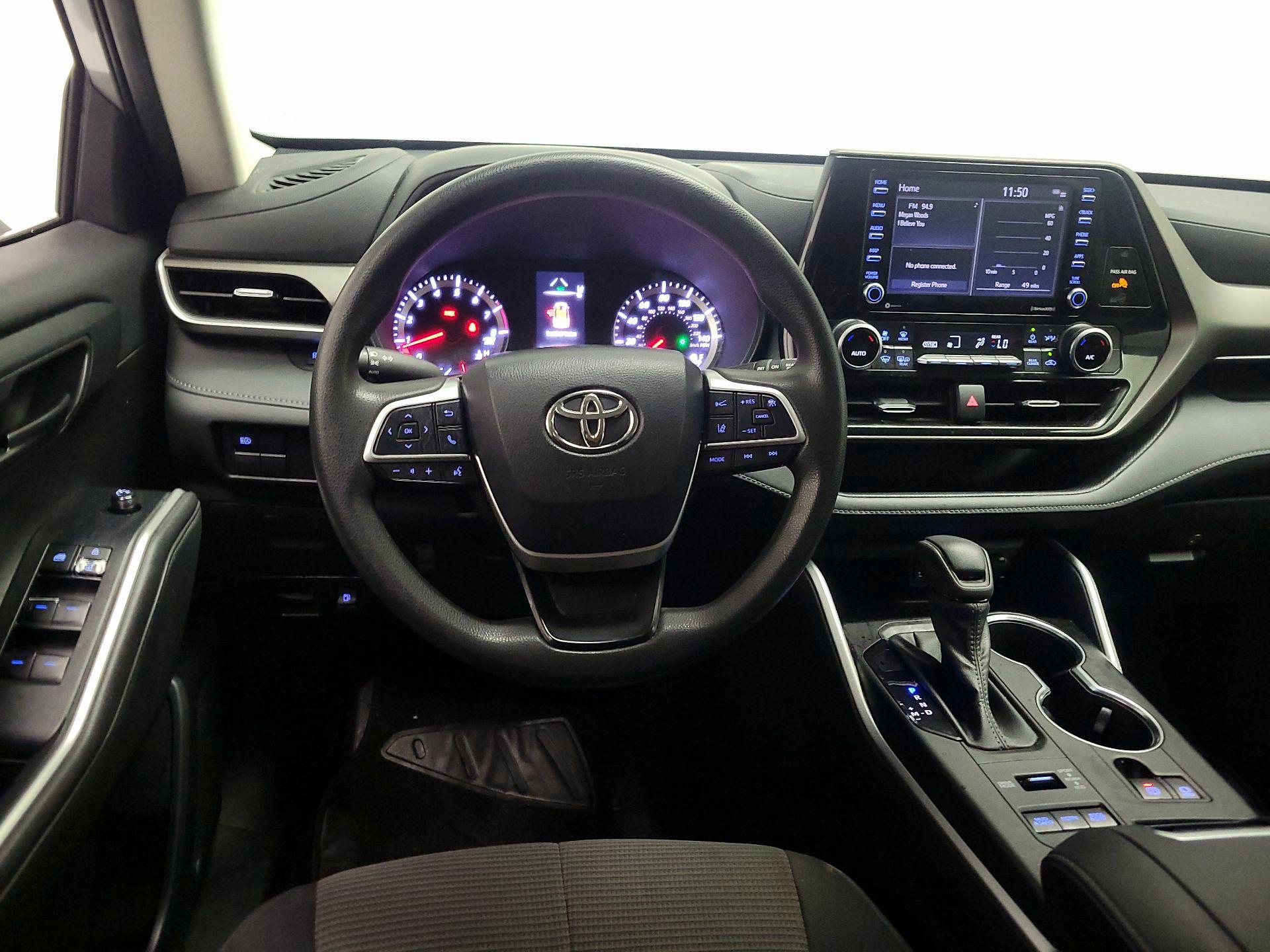 Thumbnail: 2022 Toyota Highlander - 10