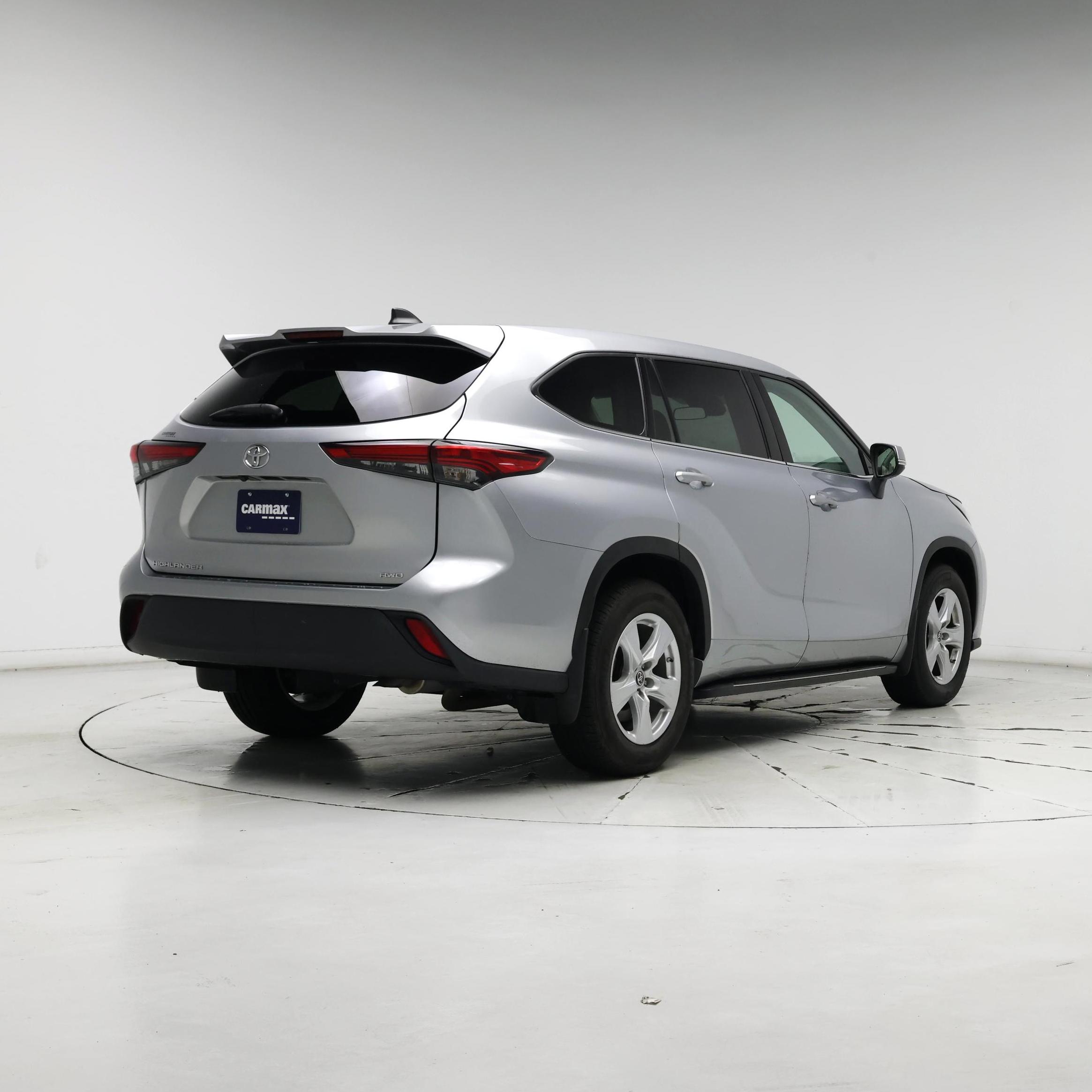 Thumbnail: 2022 Toyota Highlander - 8