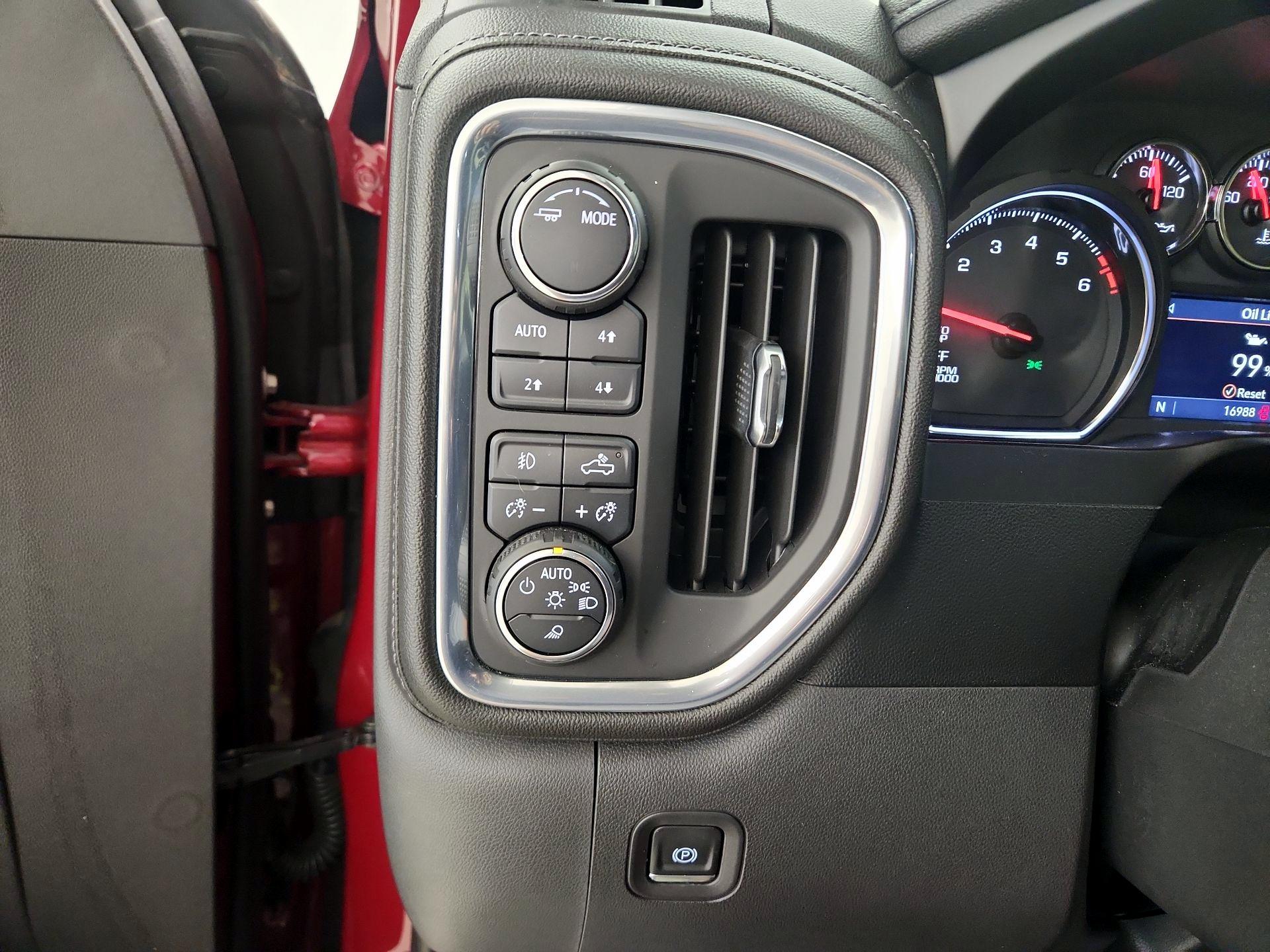 Thumbnail: 2020 Chevrolet Silverado 1500 - 13