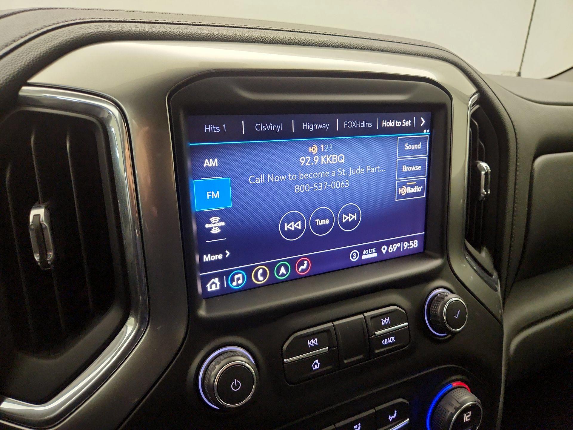 Thumbnail: 2020 Chevrolet Silverado 1500 - 16