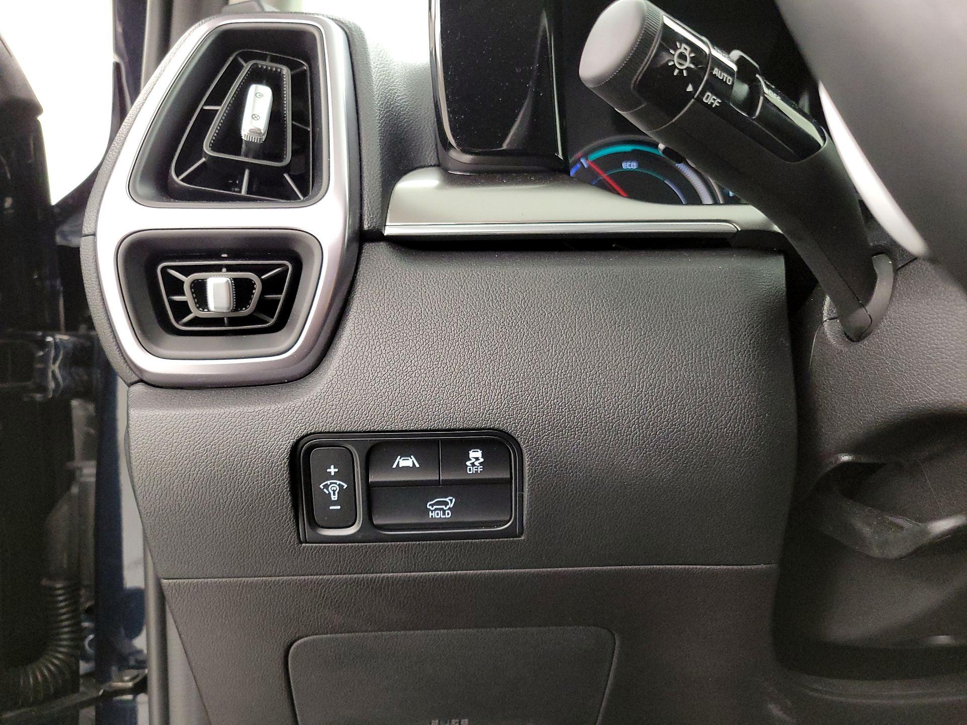 Thumbnail: 2023 Kia Sorento - 13