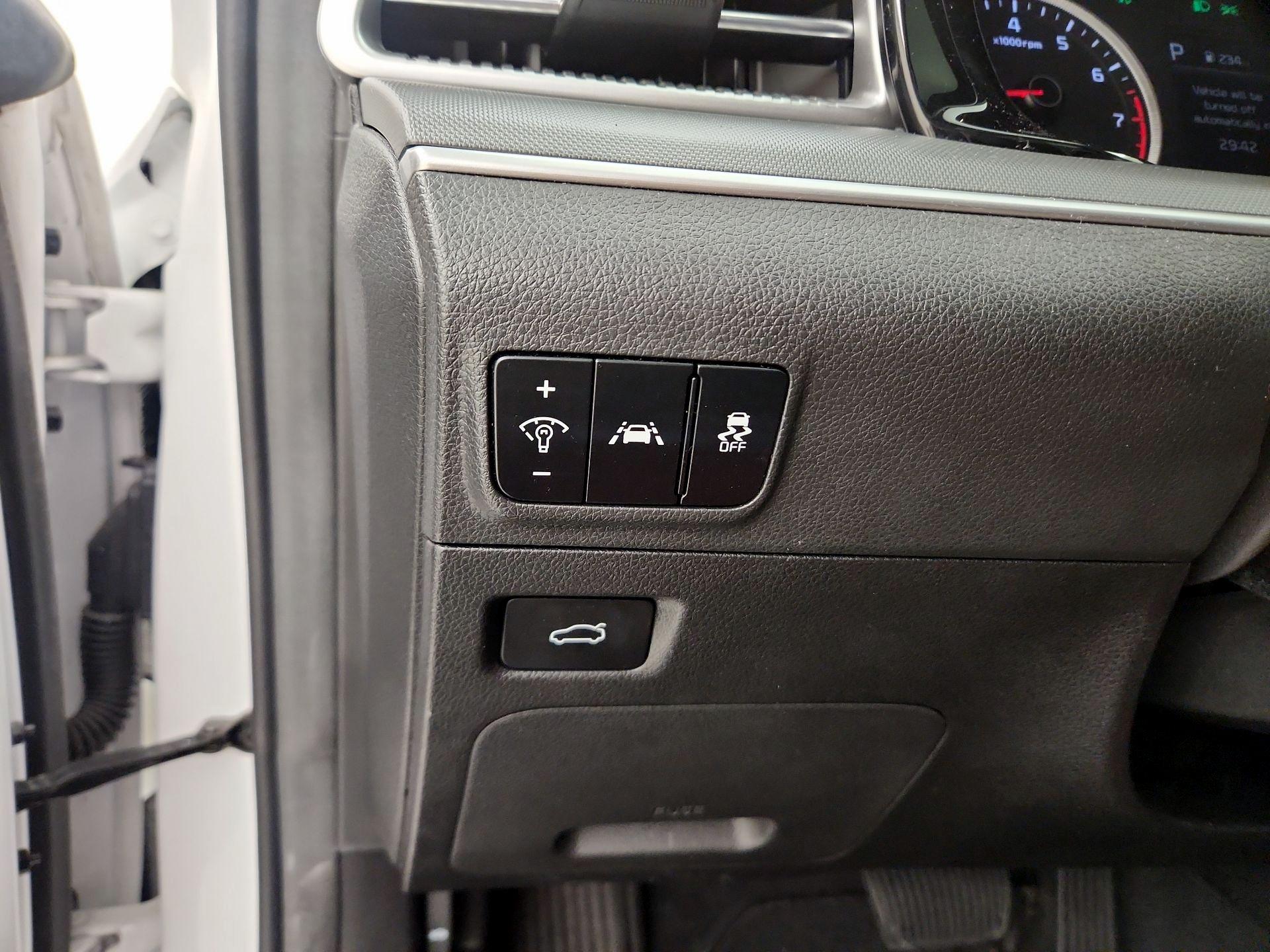 Thumbnail: 2023 Kia K5 - 13